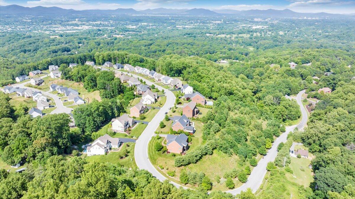 6865 Fairway Ridge RD