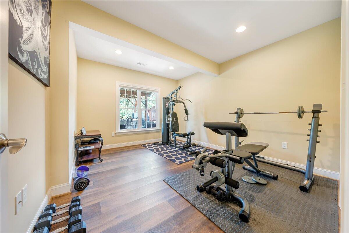 6865 Fairway Ridge RD