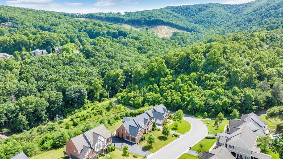 6865 Fairway Ridge RD