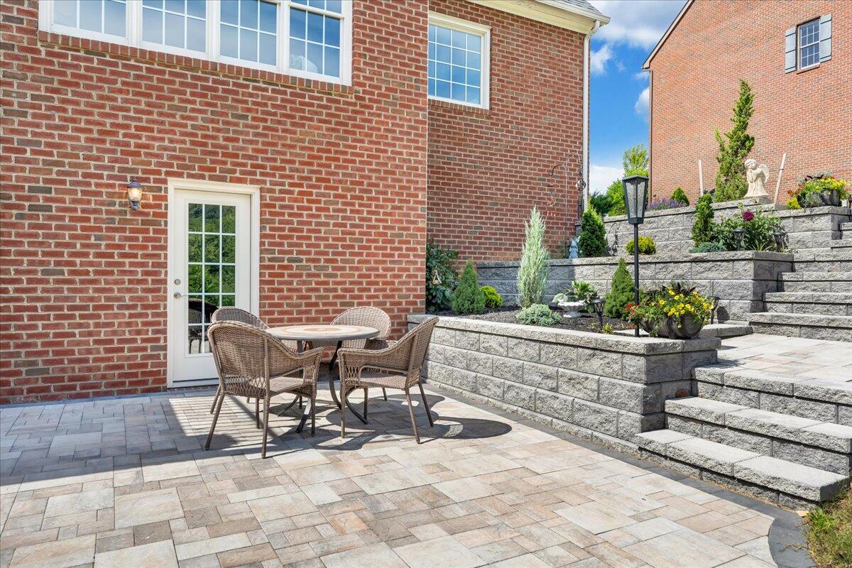 6865 Fairway Ridge RD