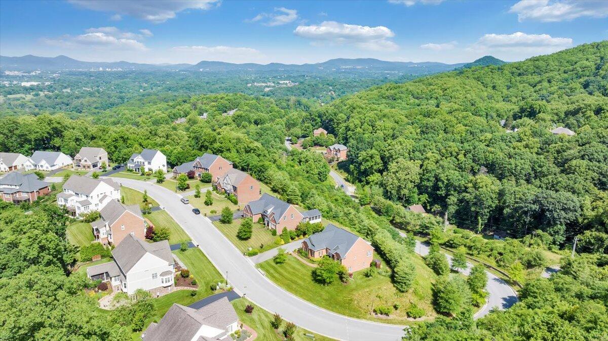 6865 Fairway Ridge RD