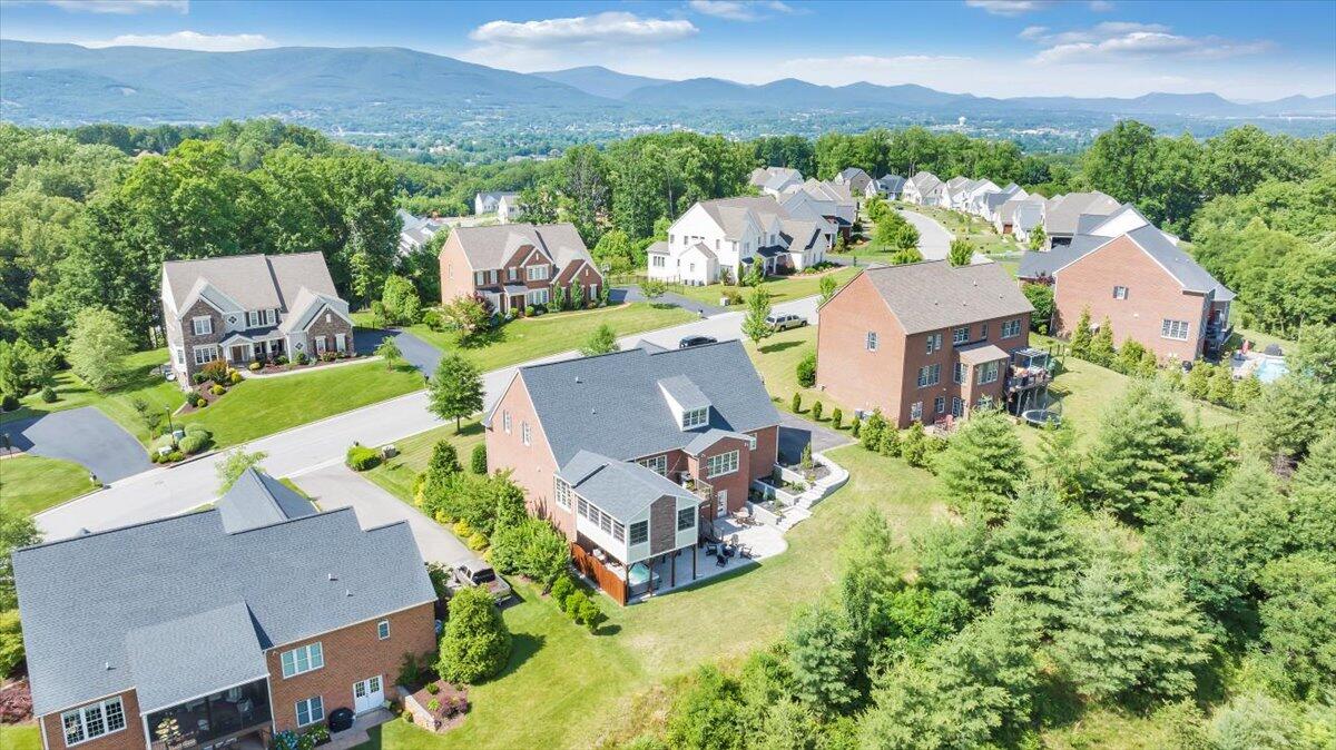 6865 Fairway Ridge RD