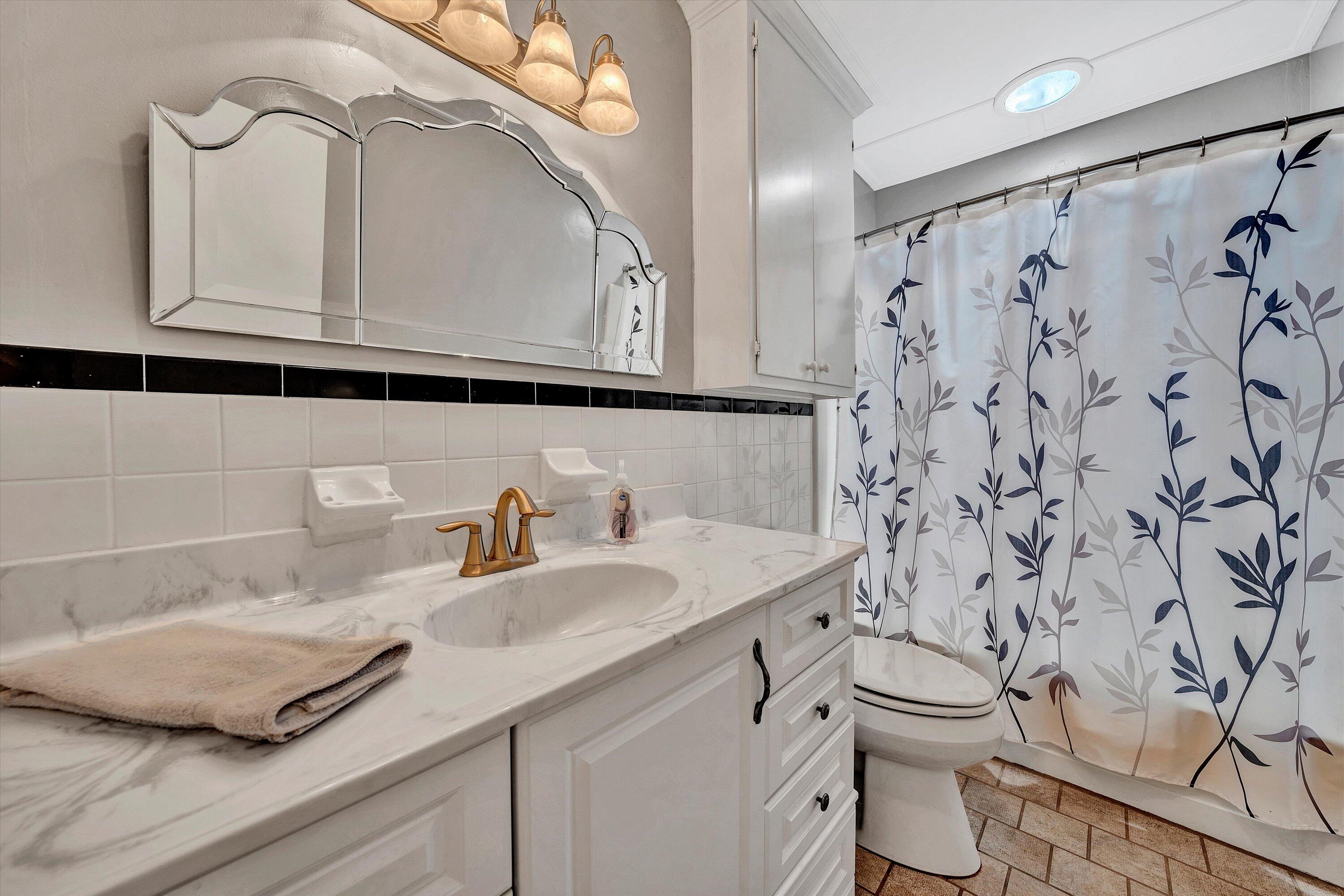 114 Clement DR