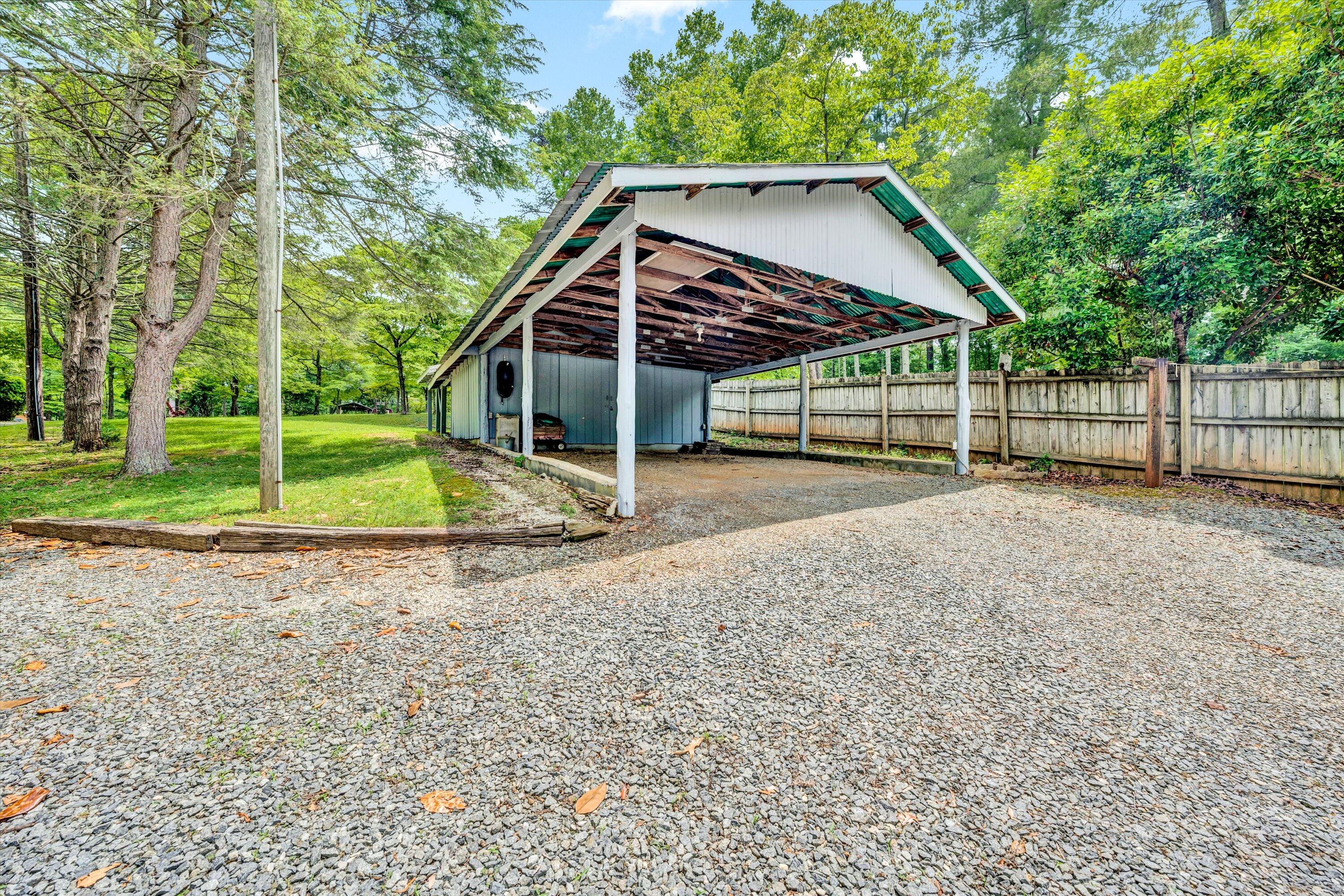114 Clement DR