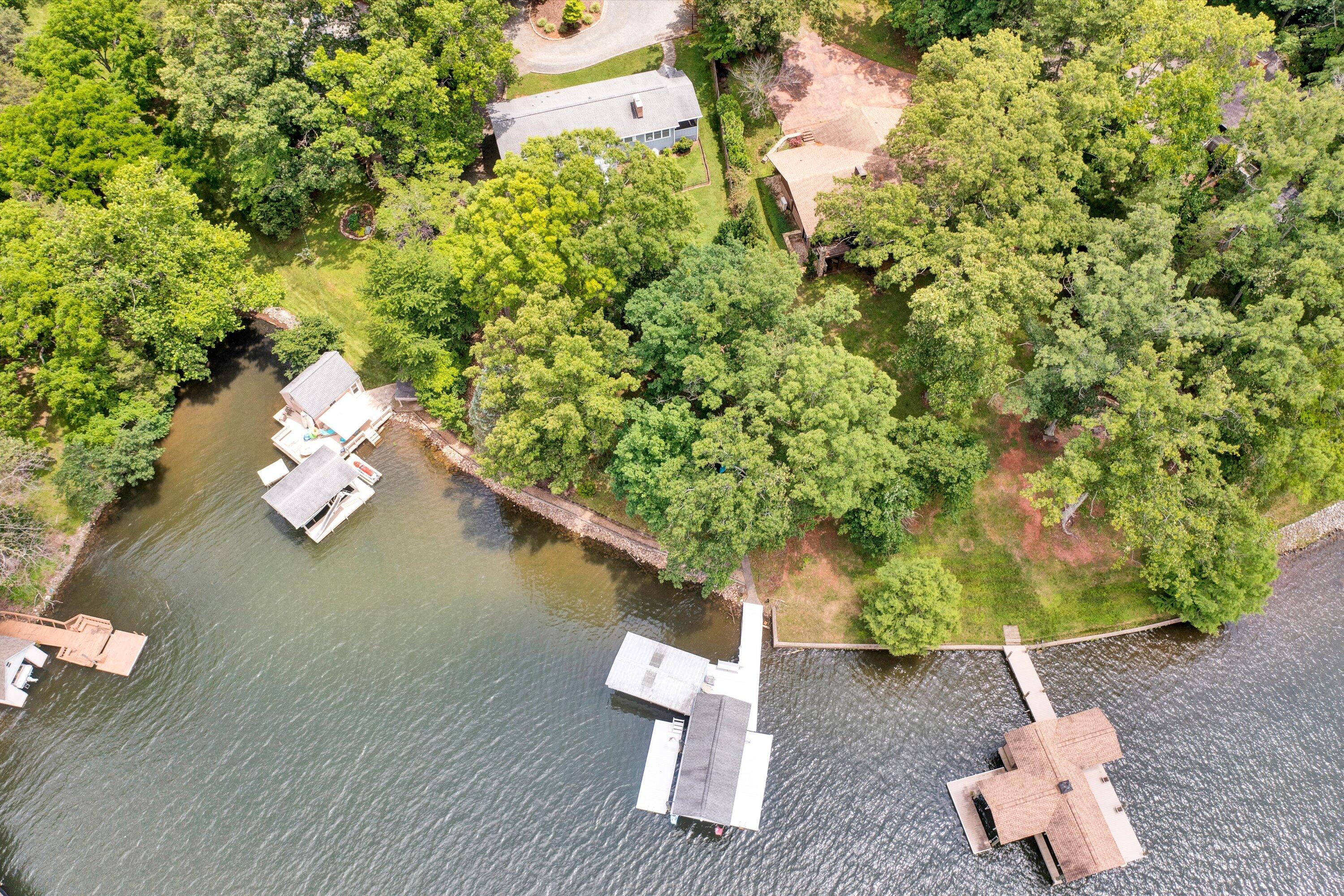 114 Clement DR