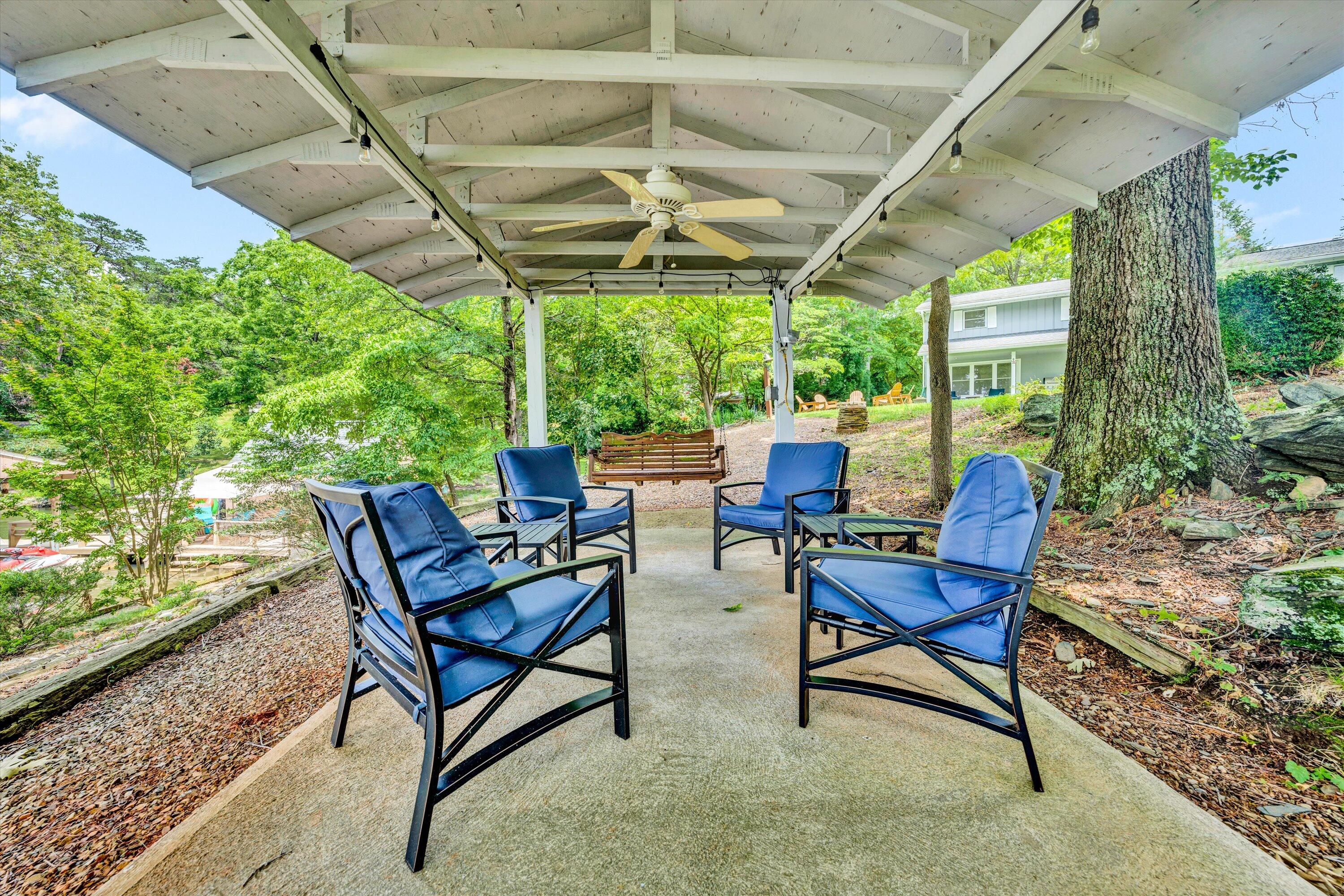 114 Clement DR