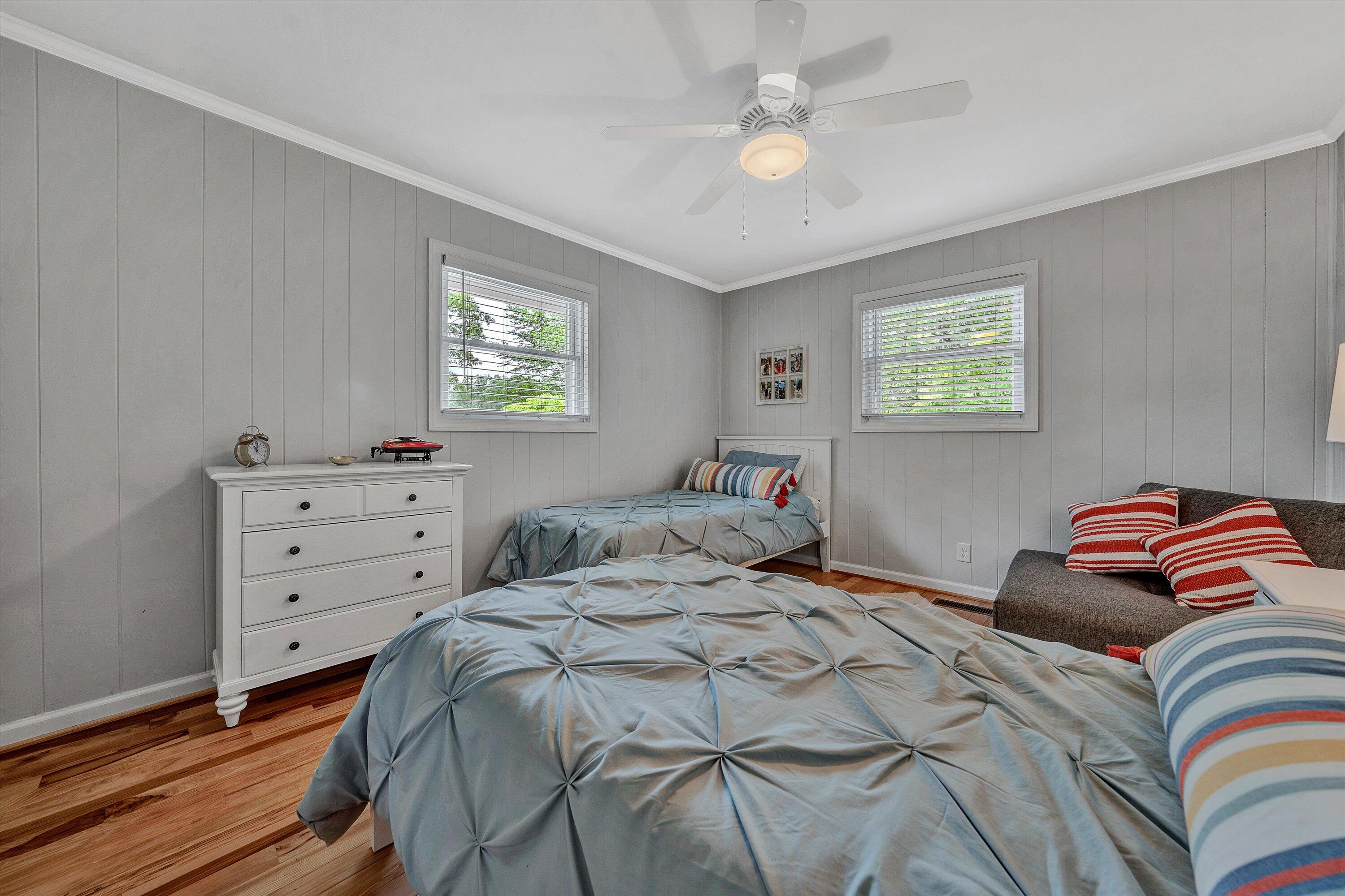 114 Clement DR