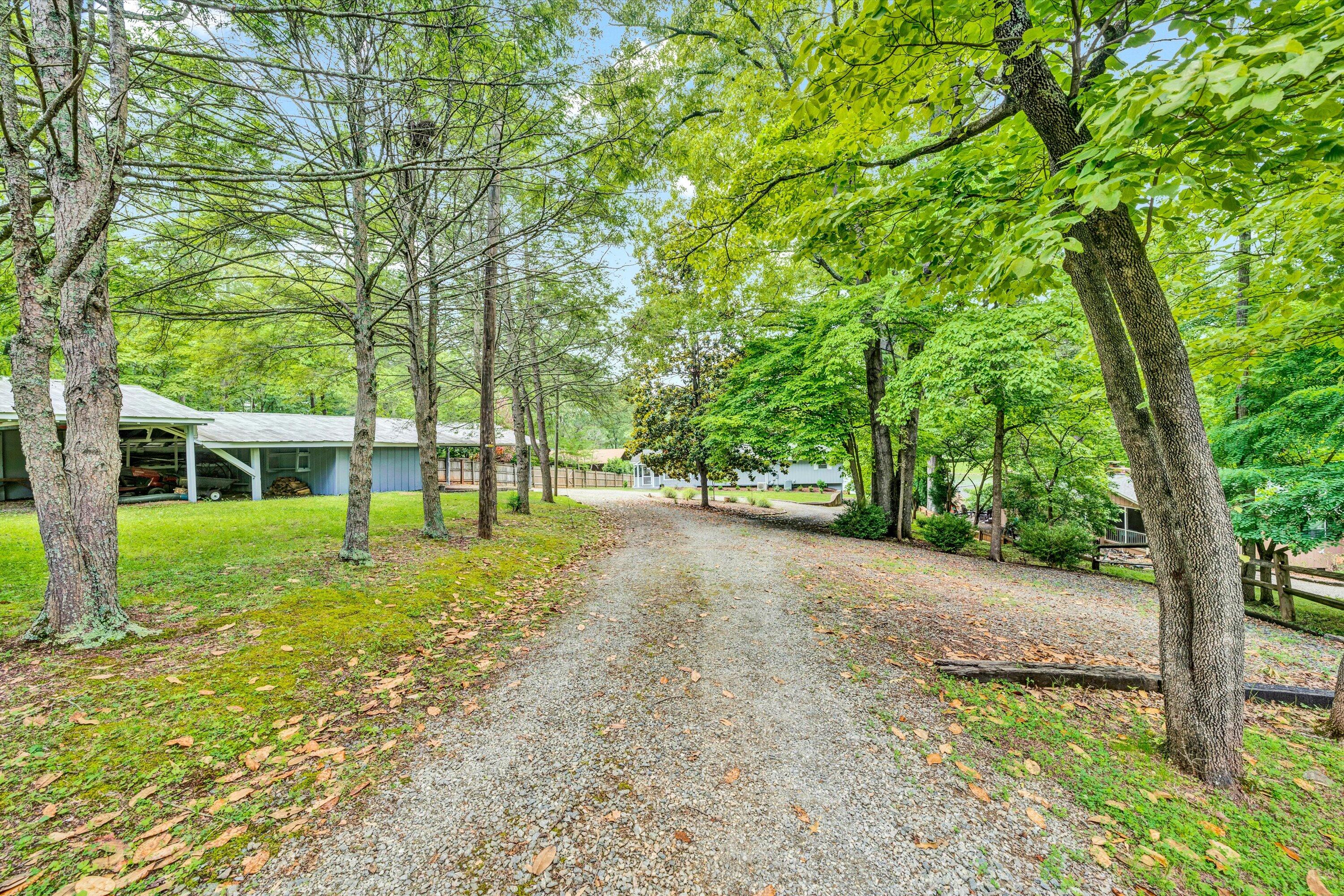 114 Clement DR