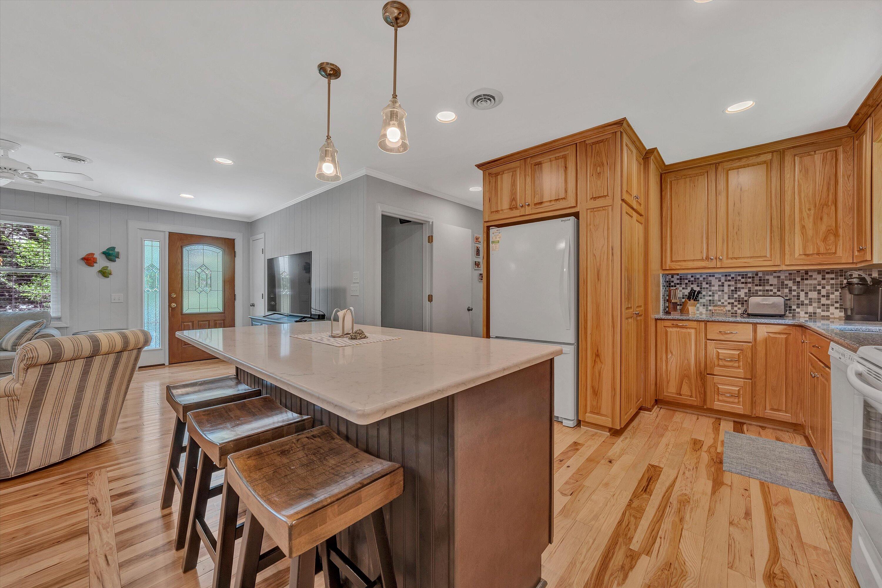 114 Clement DR