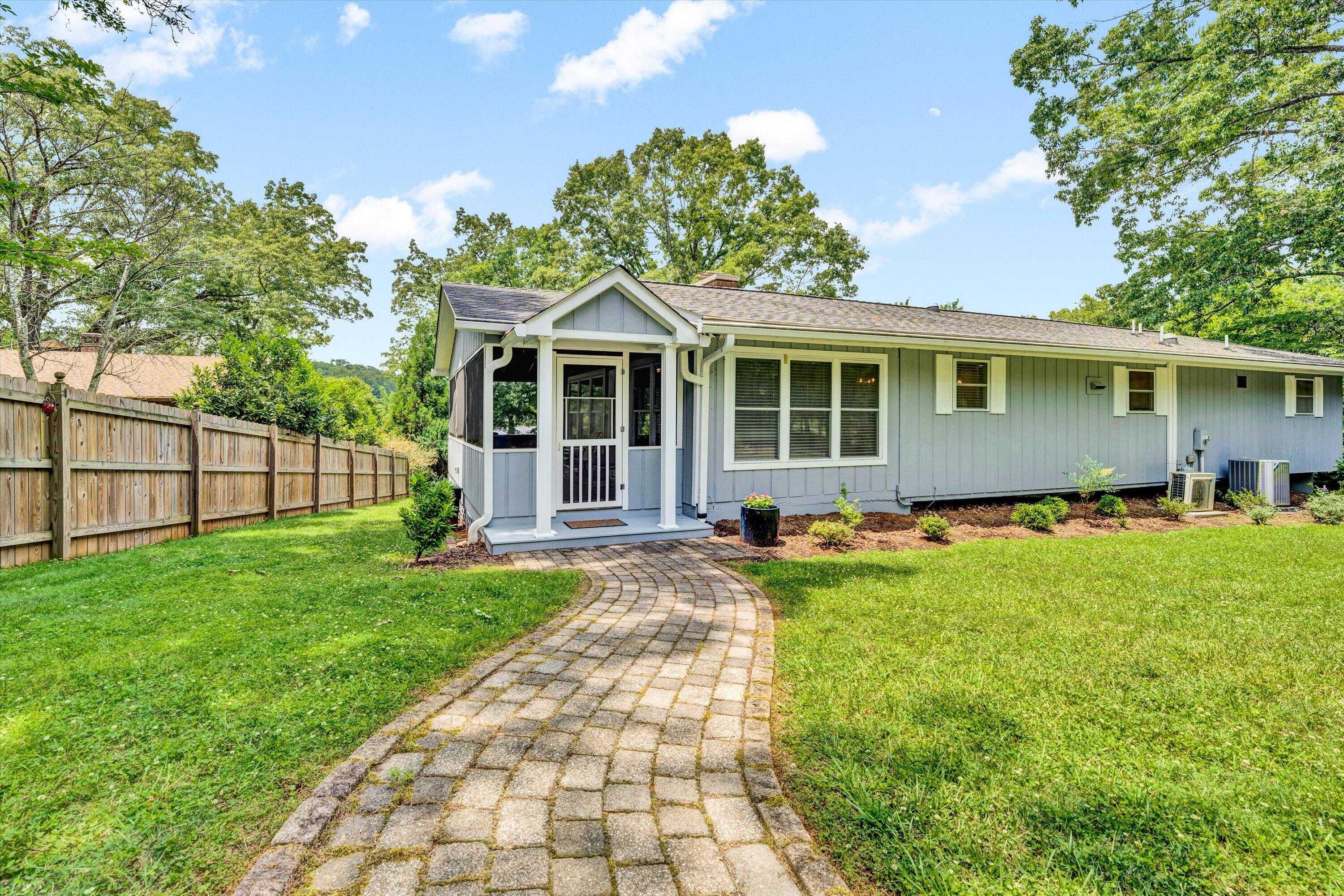 114 Clement DR