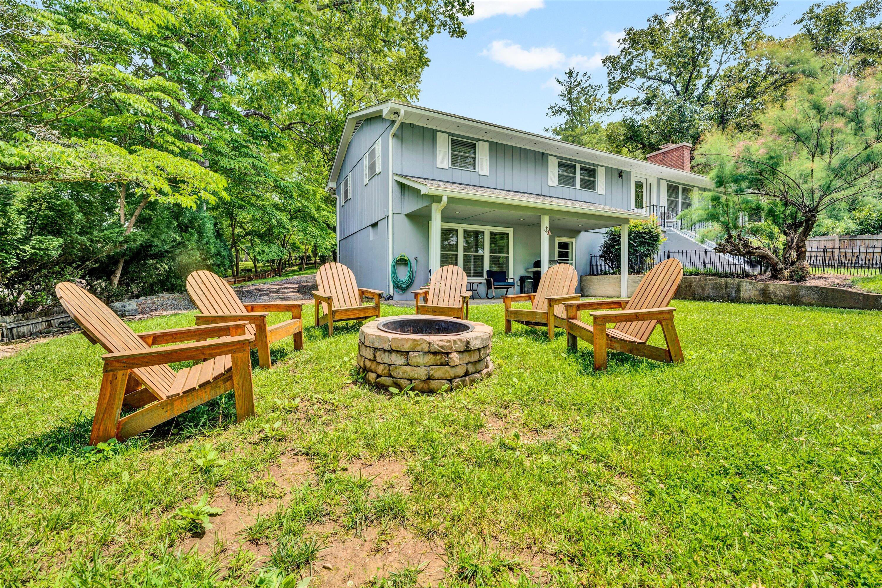 114 Clement DR