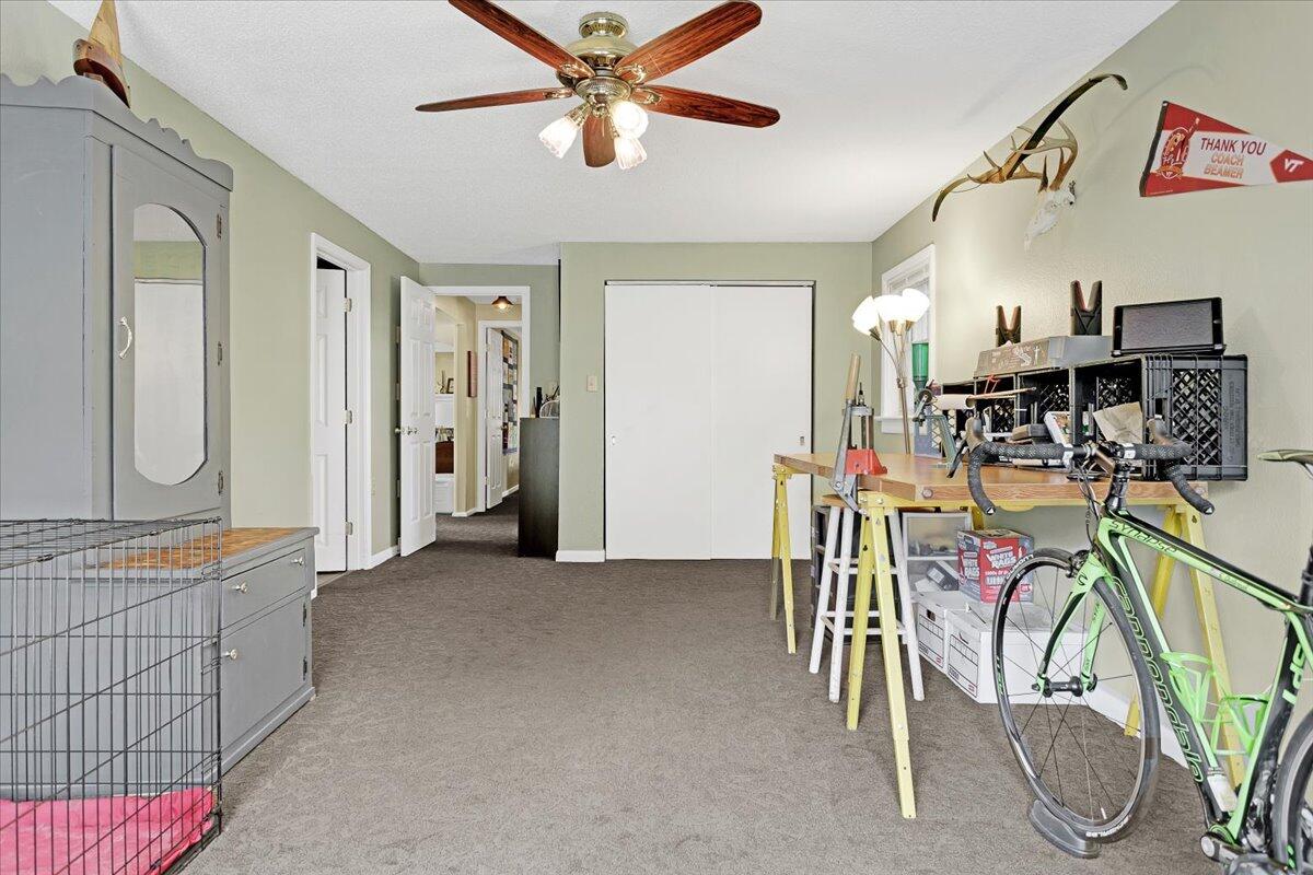 3616 Gaye LN