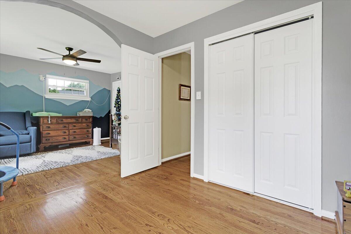3616 Gaye LN
