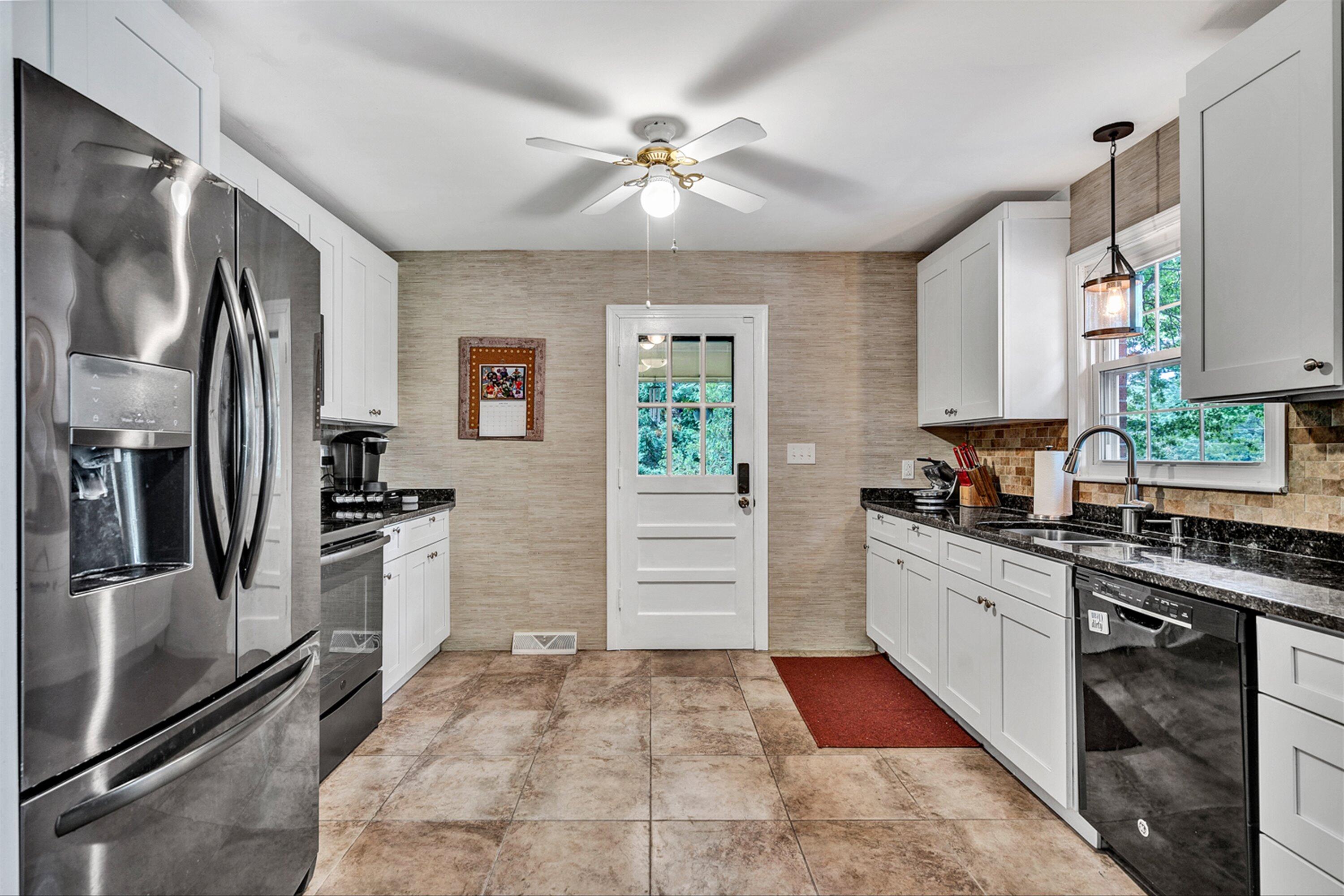 3578 CEDAR LN