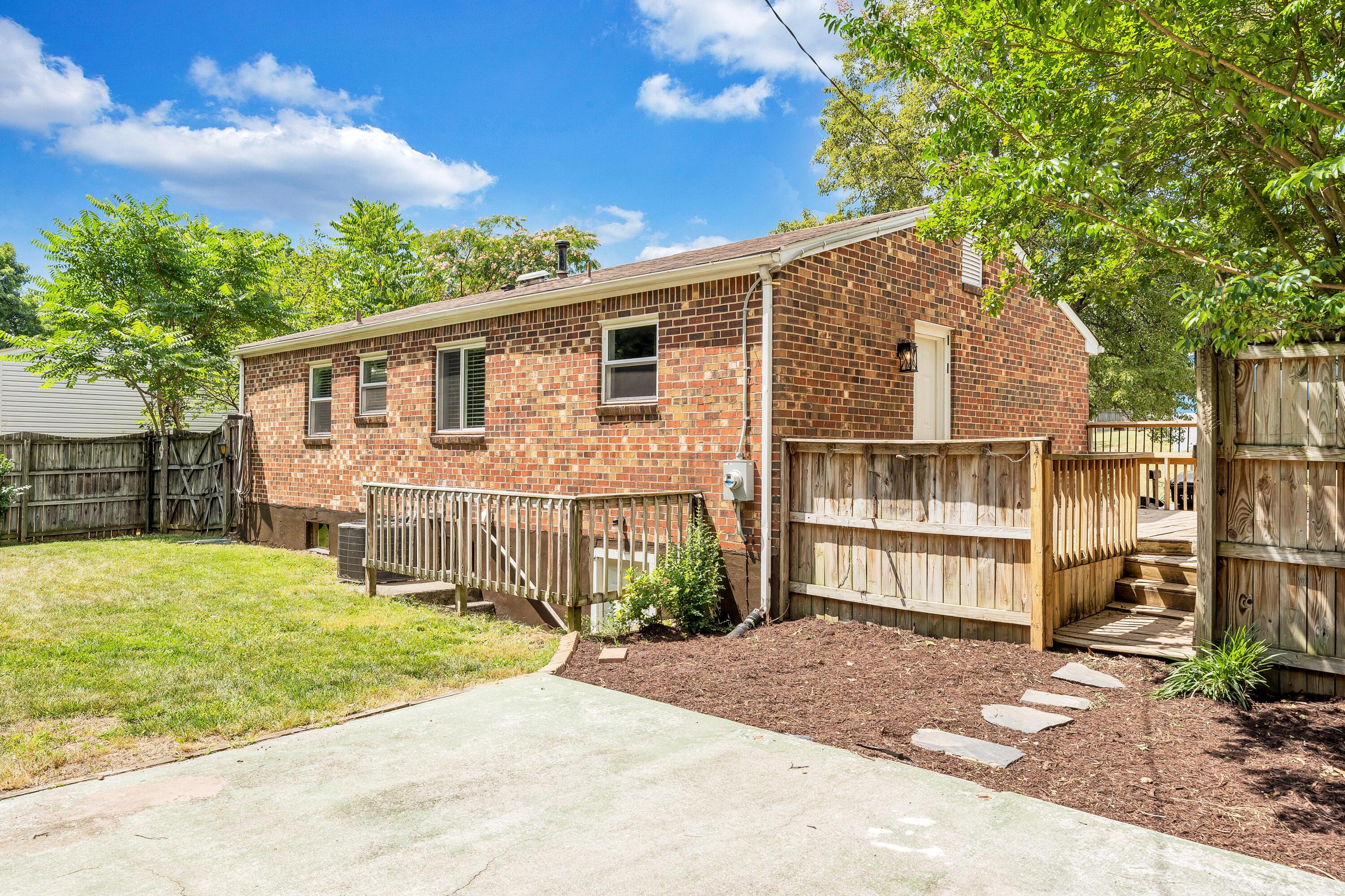 2617 Beaver Brook RD