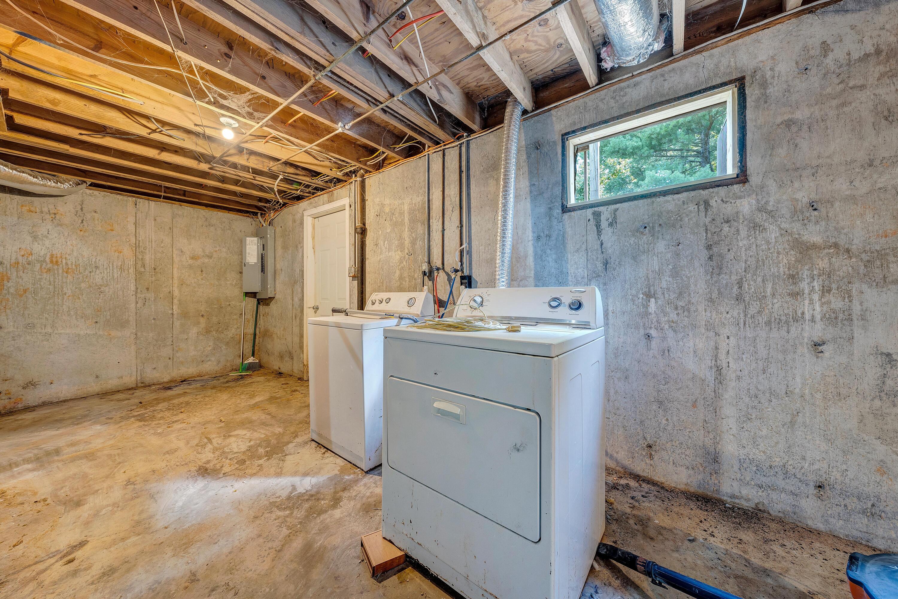 2617 Beaver Brook RD