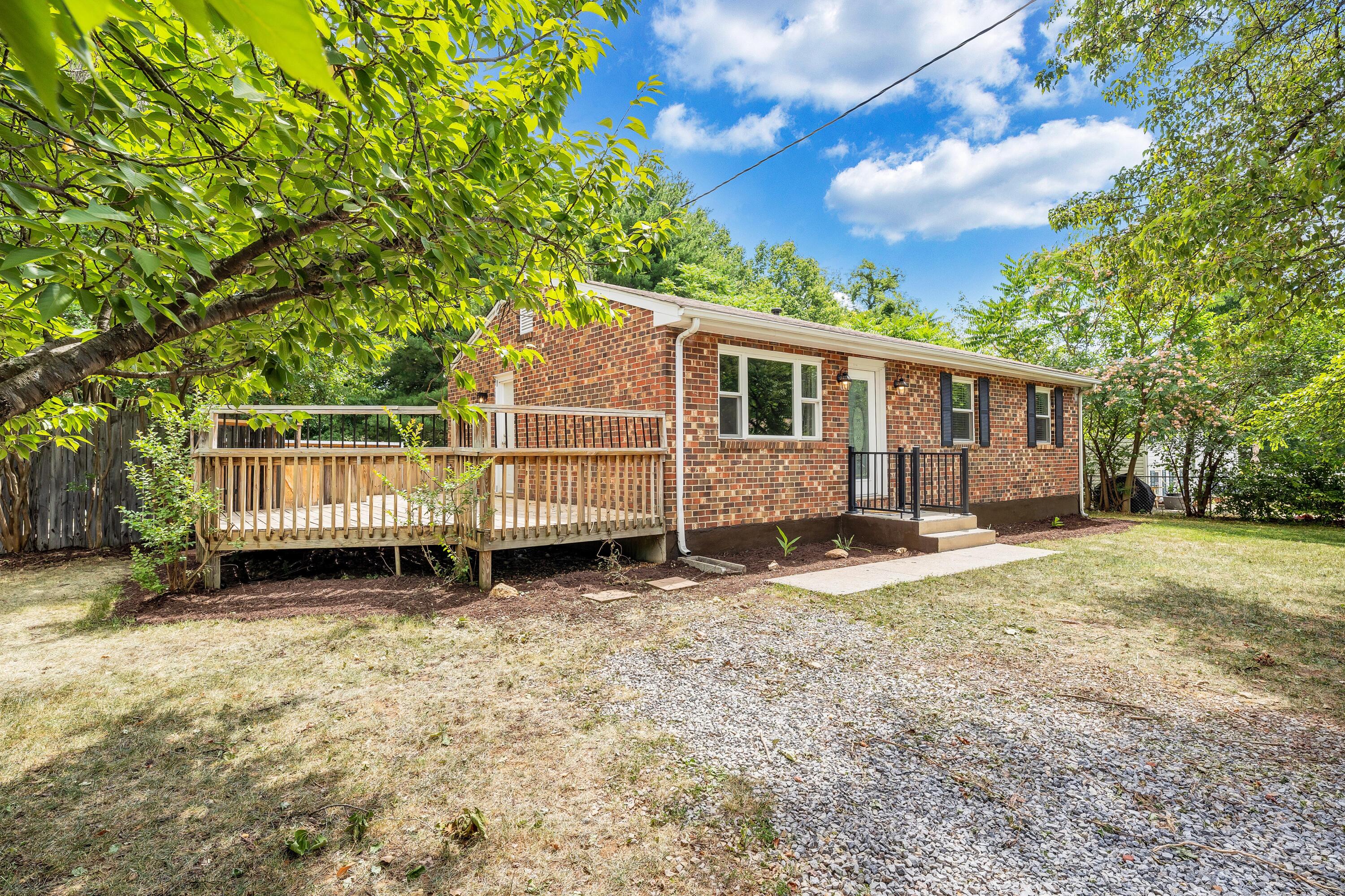 2617 Beaver Brook RD