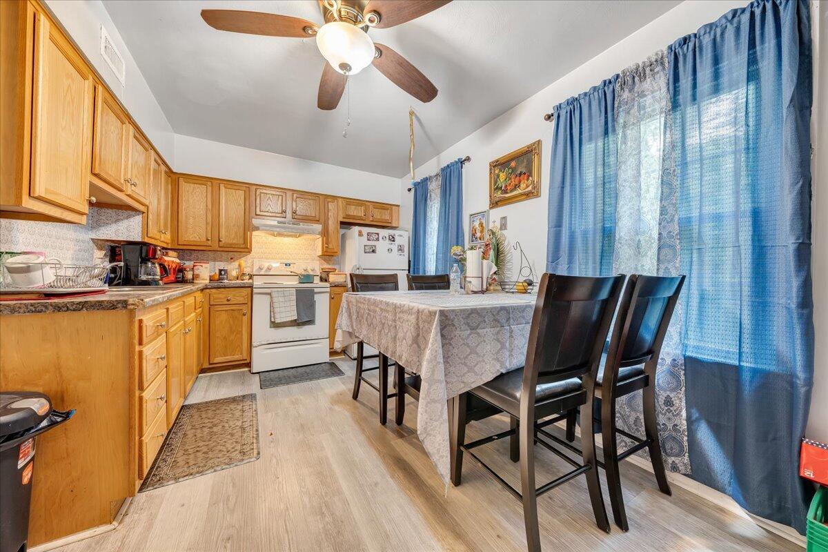 1337 Memphis ST Unit: & 1339
