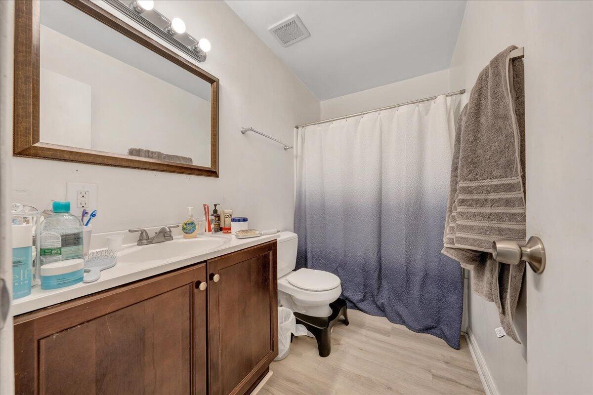 1337 Memphis ST Unit: & 1339