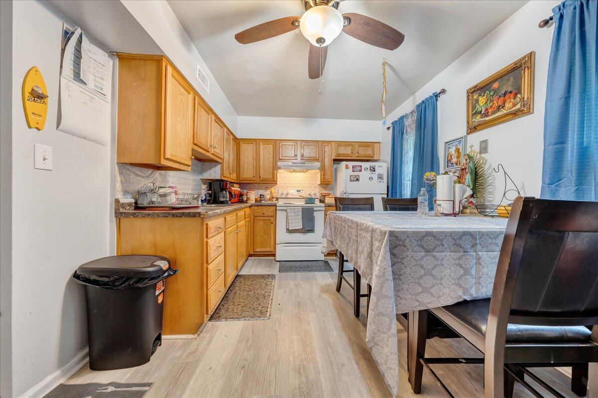 1337 Memphis ST Unit: & 1339