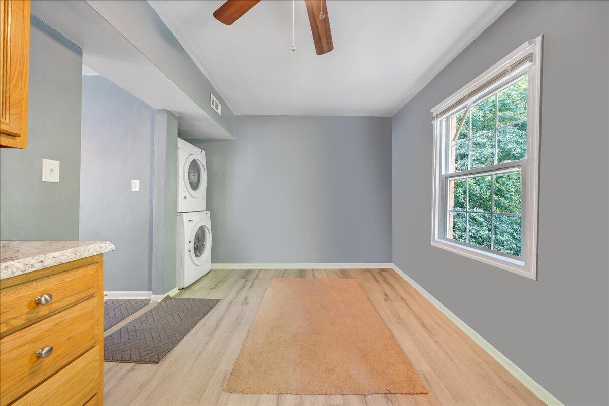 1337 Memphis ST Unit: & 1339