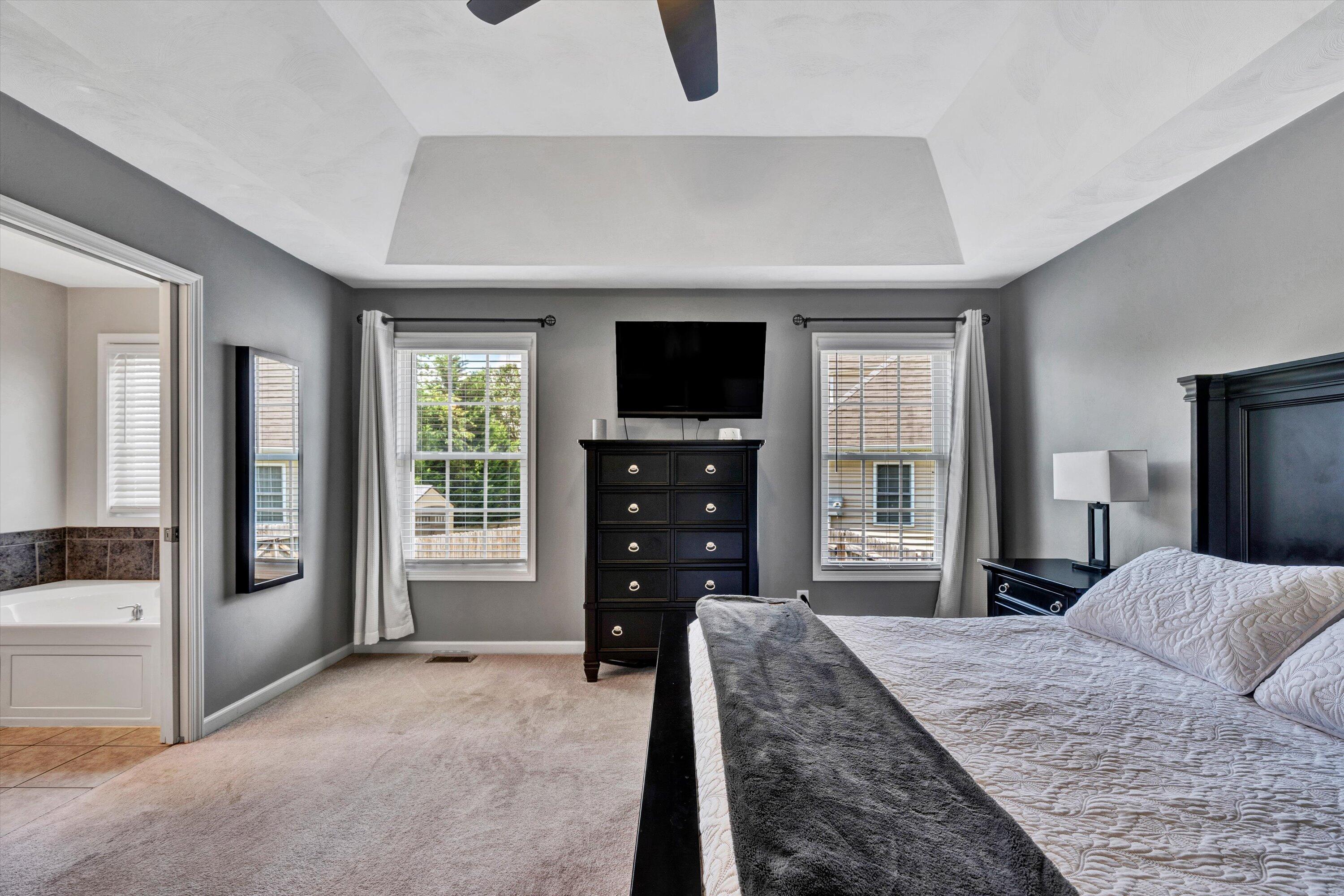 5617 Palmer Green CIR