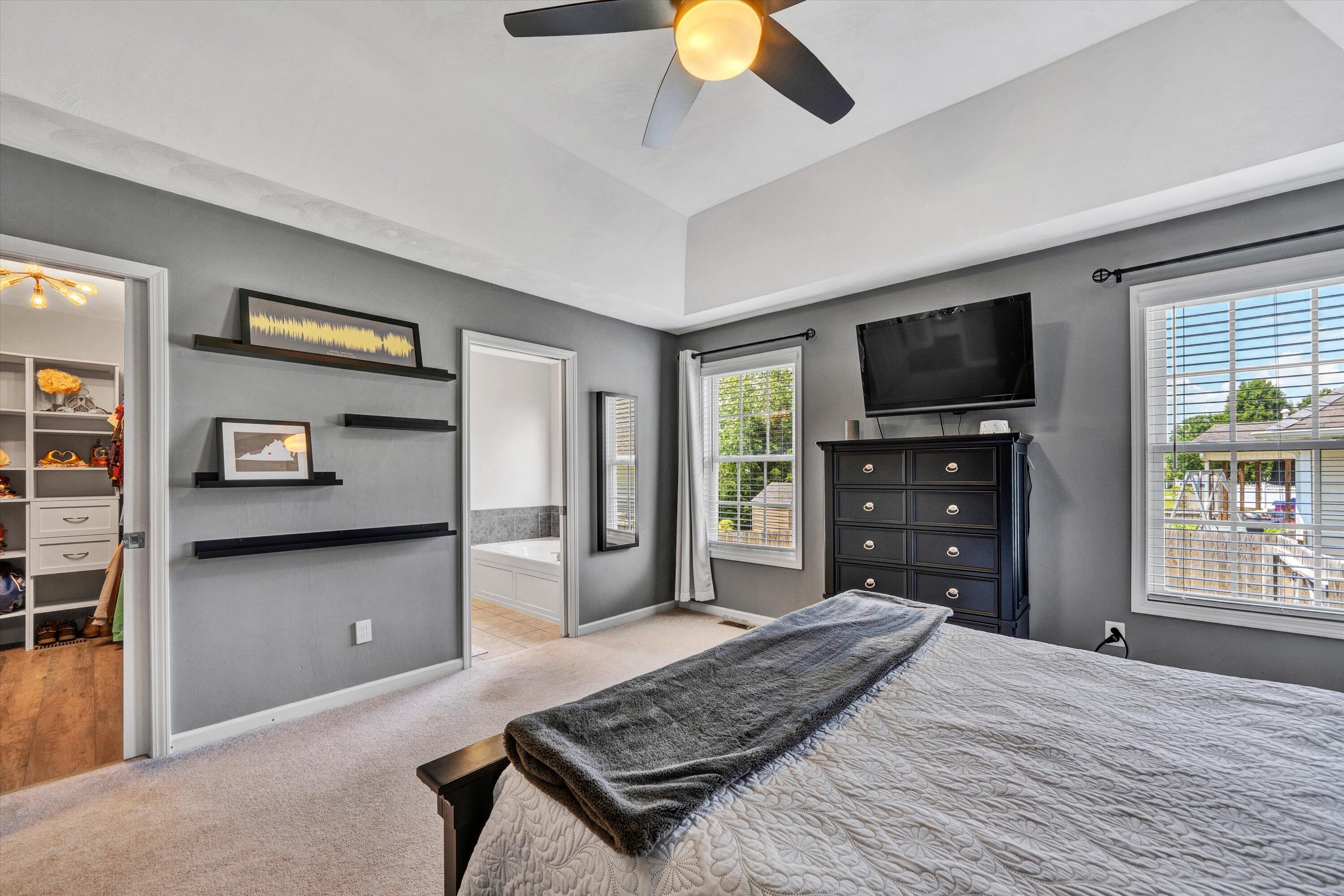 5617 Palmer Green CIR