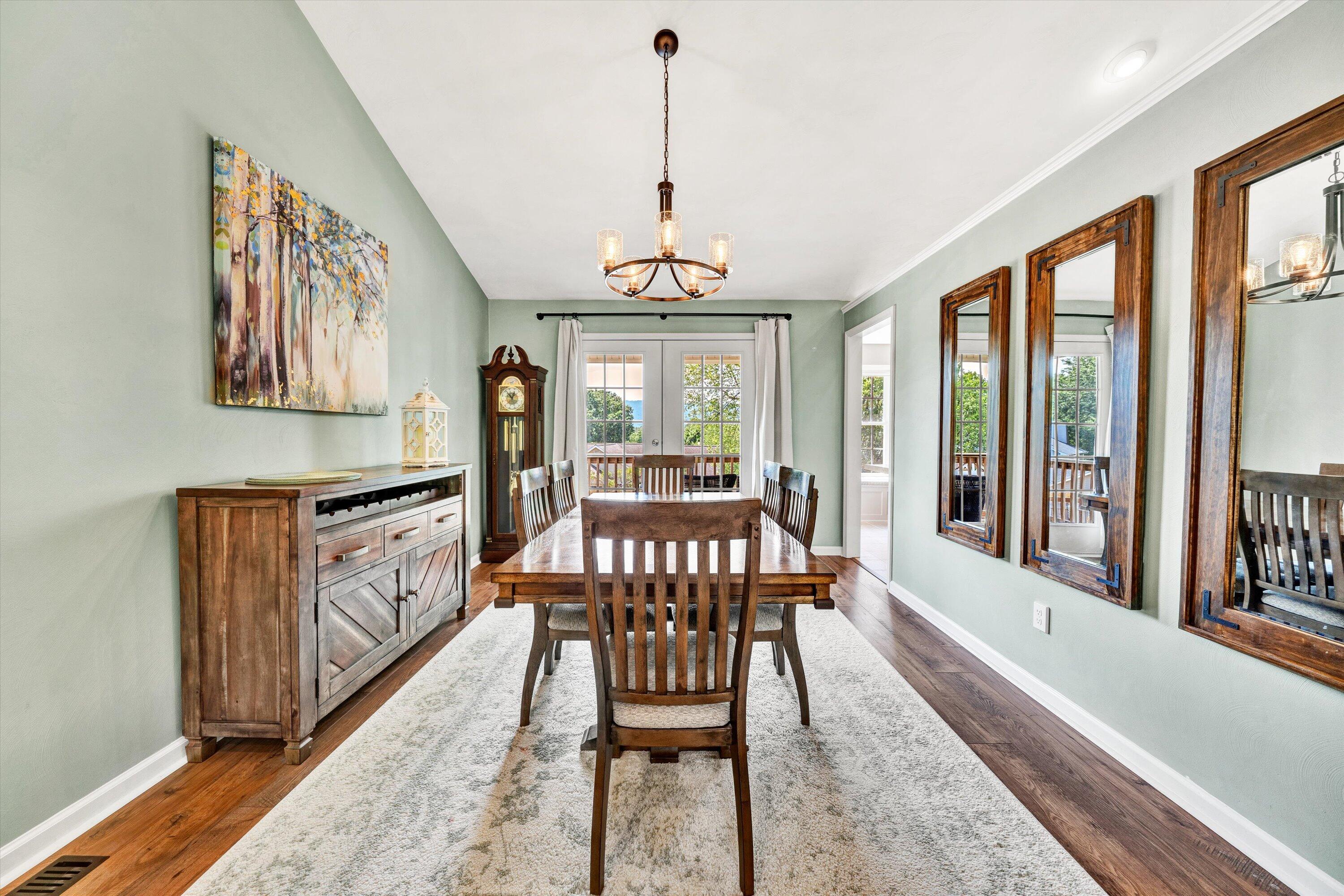 5617 Palmer Green CIR