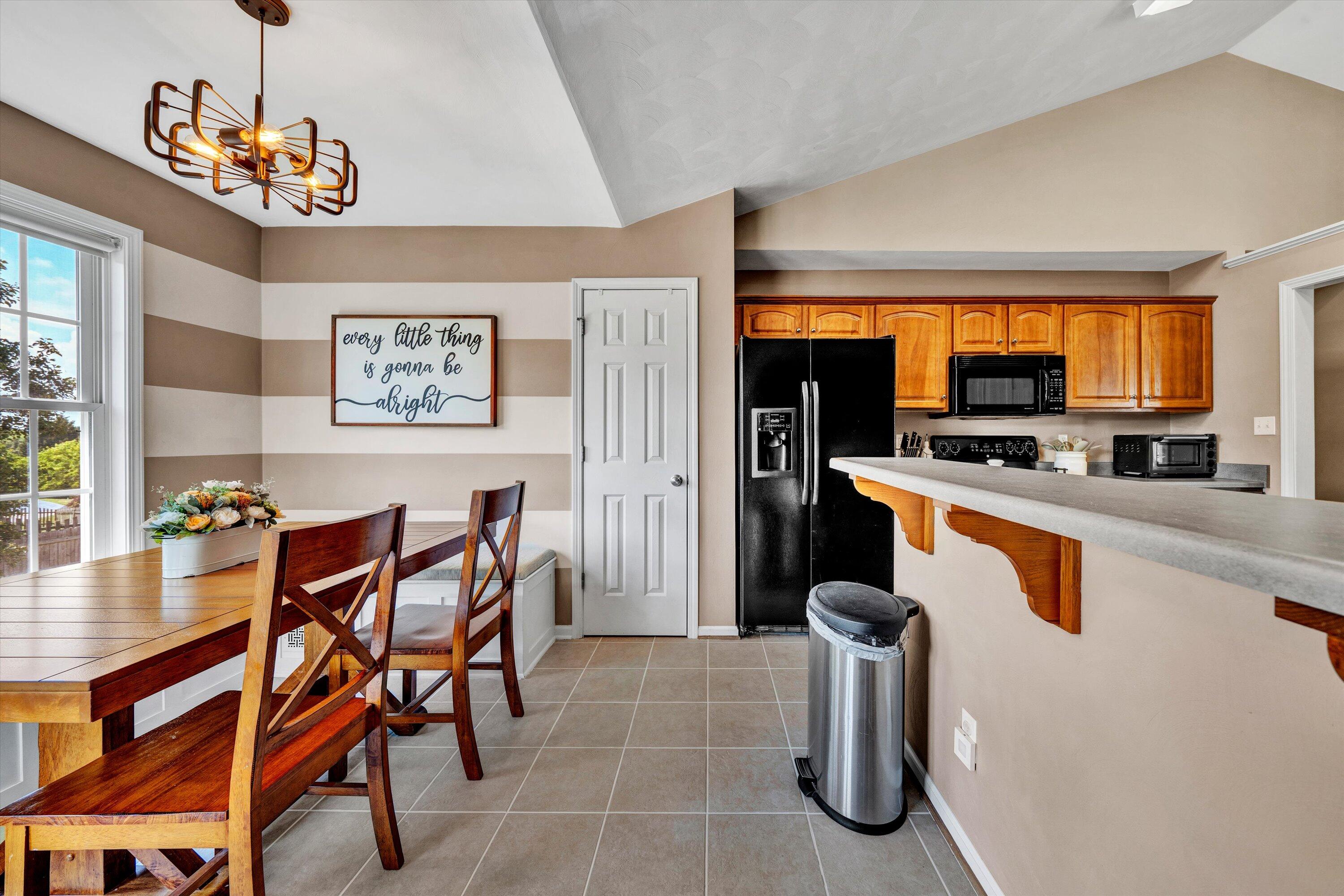 5617 Palmer Green CIR