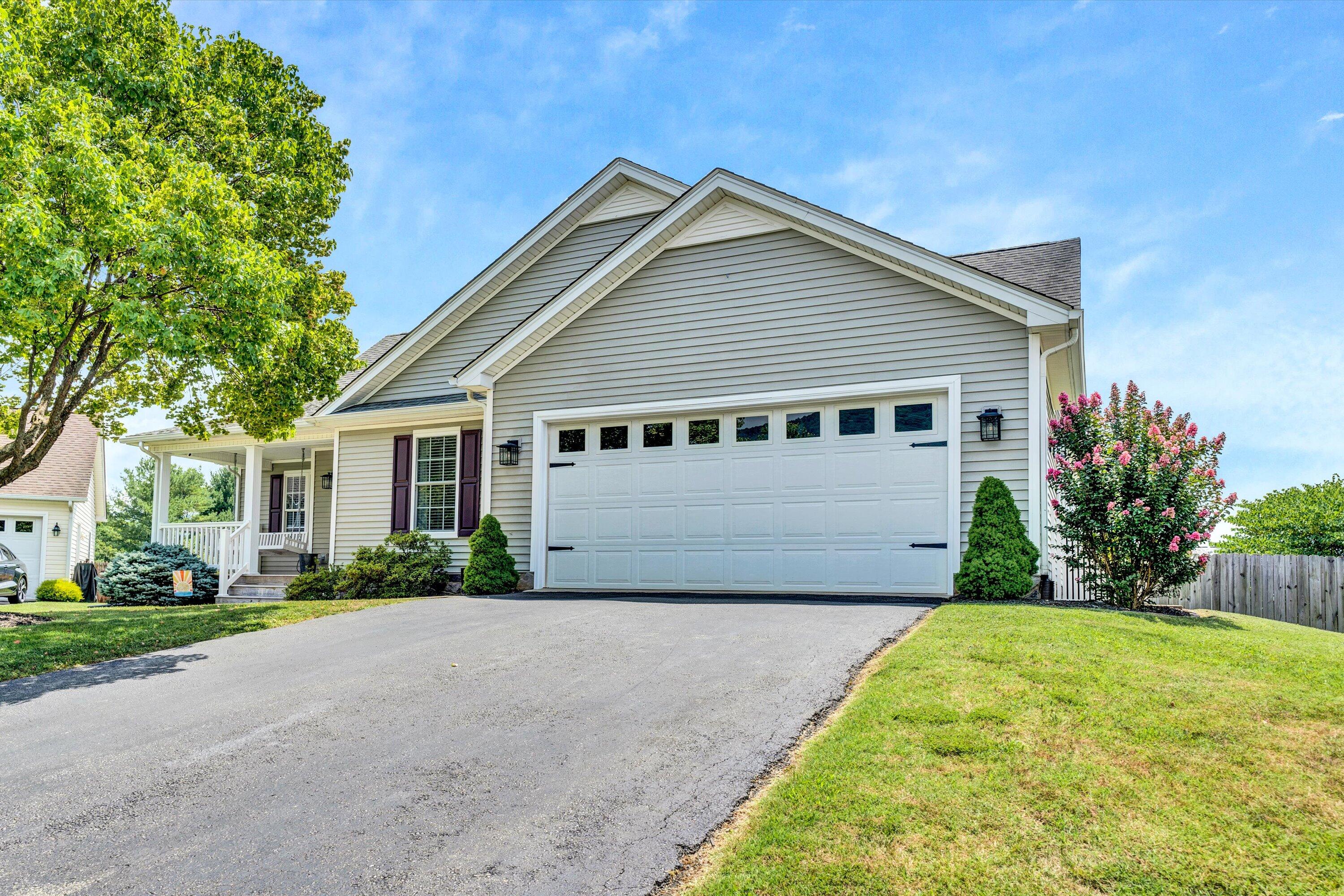 5617 Palmer Green CIR