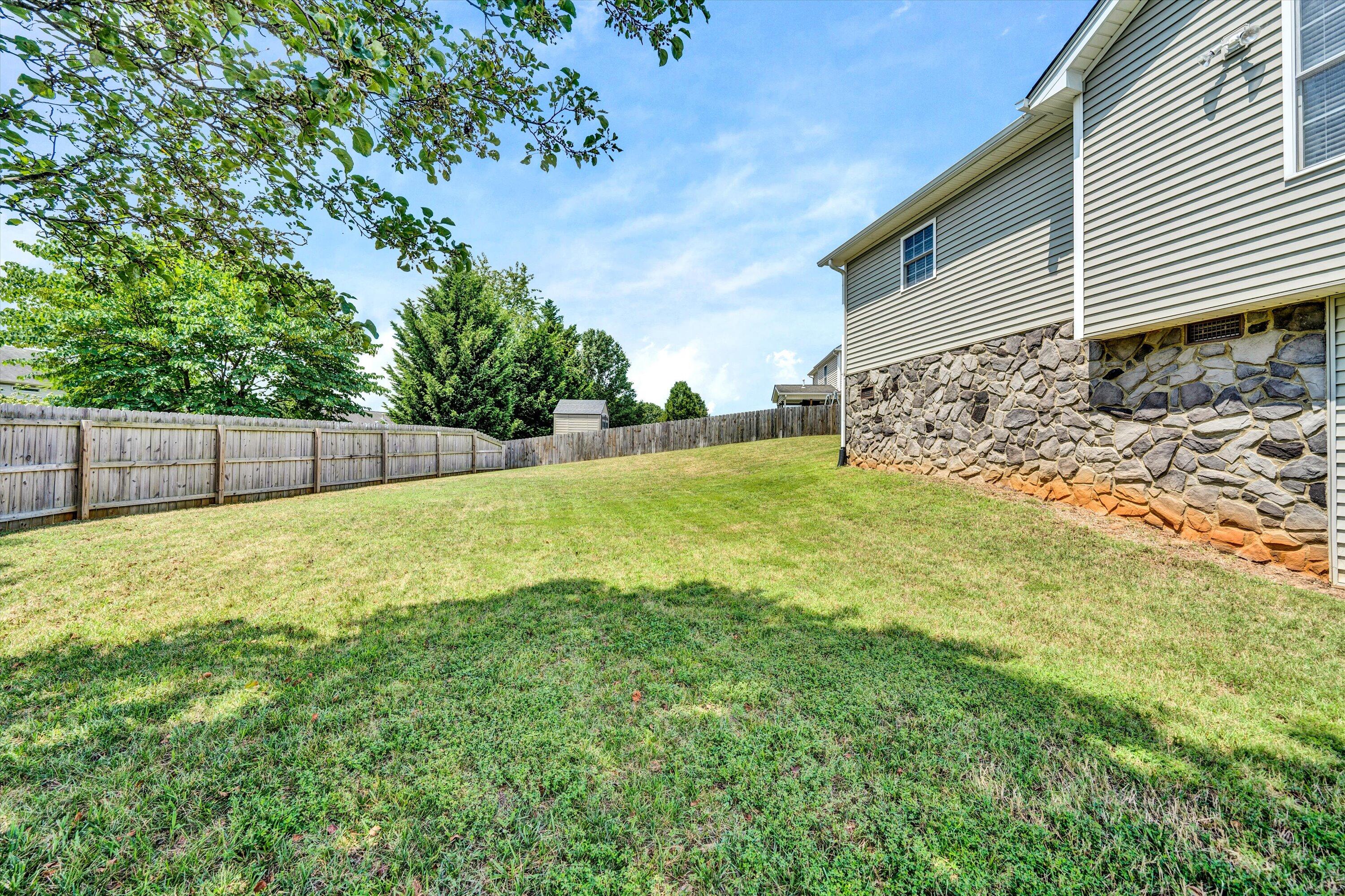 5617 Palmer Green CIR