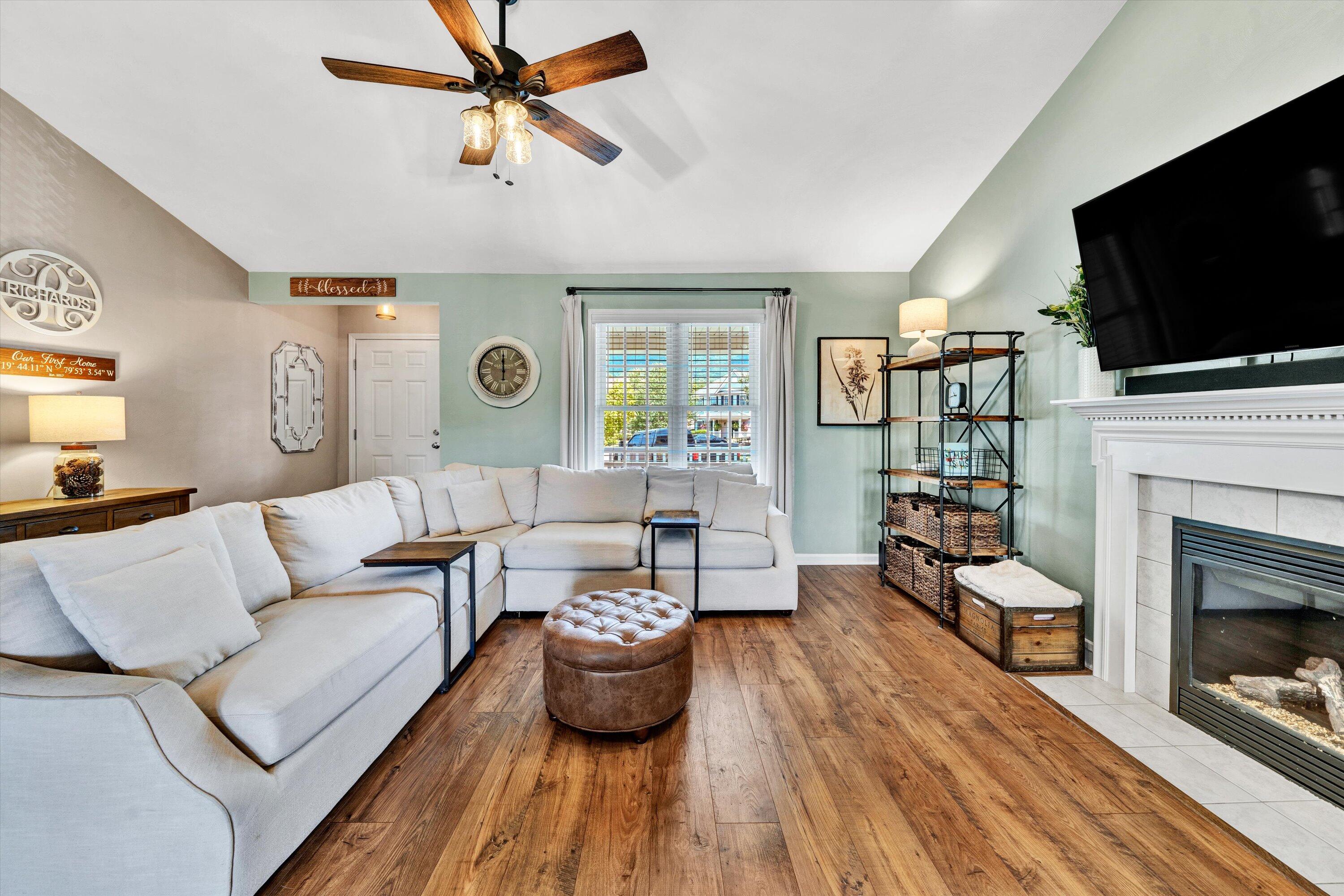 5617 Palmer Green CIR