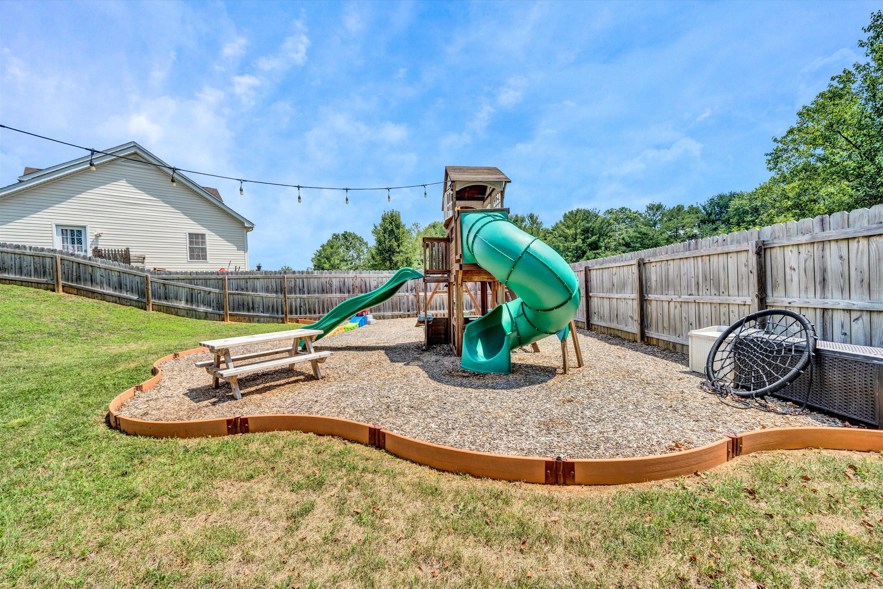 5617 Palmer Green CIR