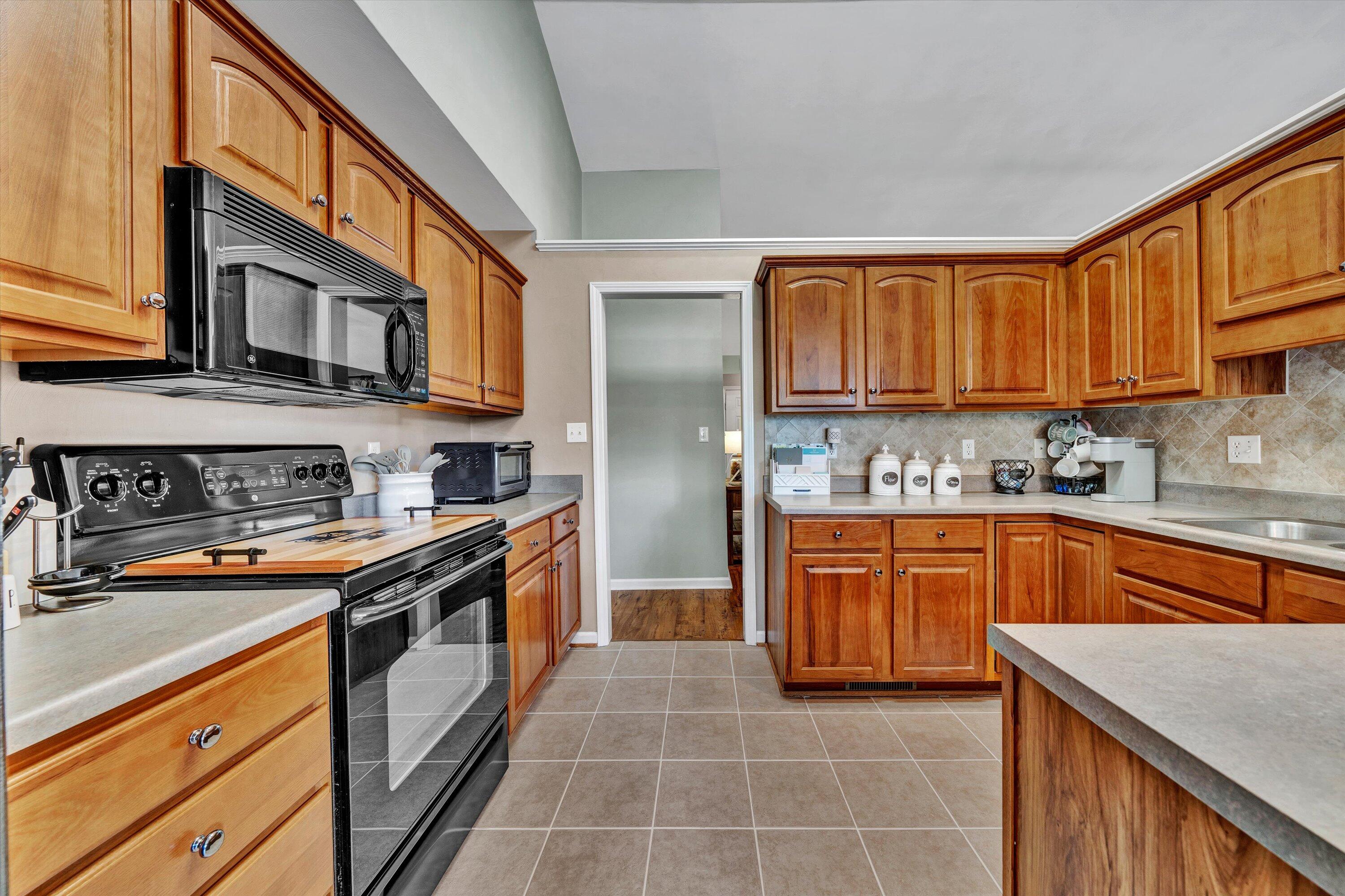 5617 Palmer Green CIR