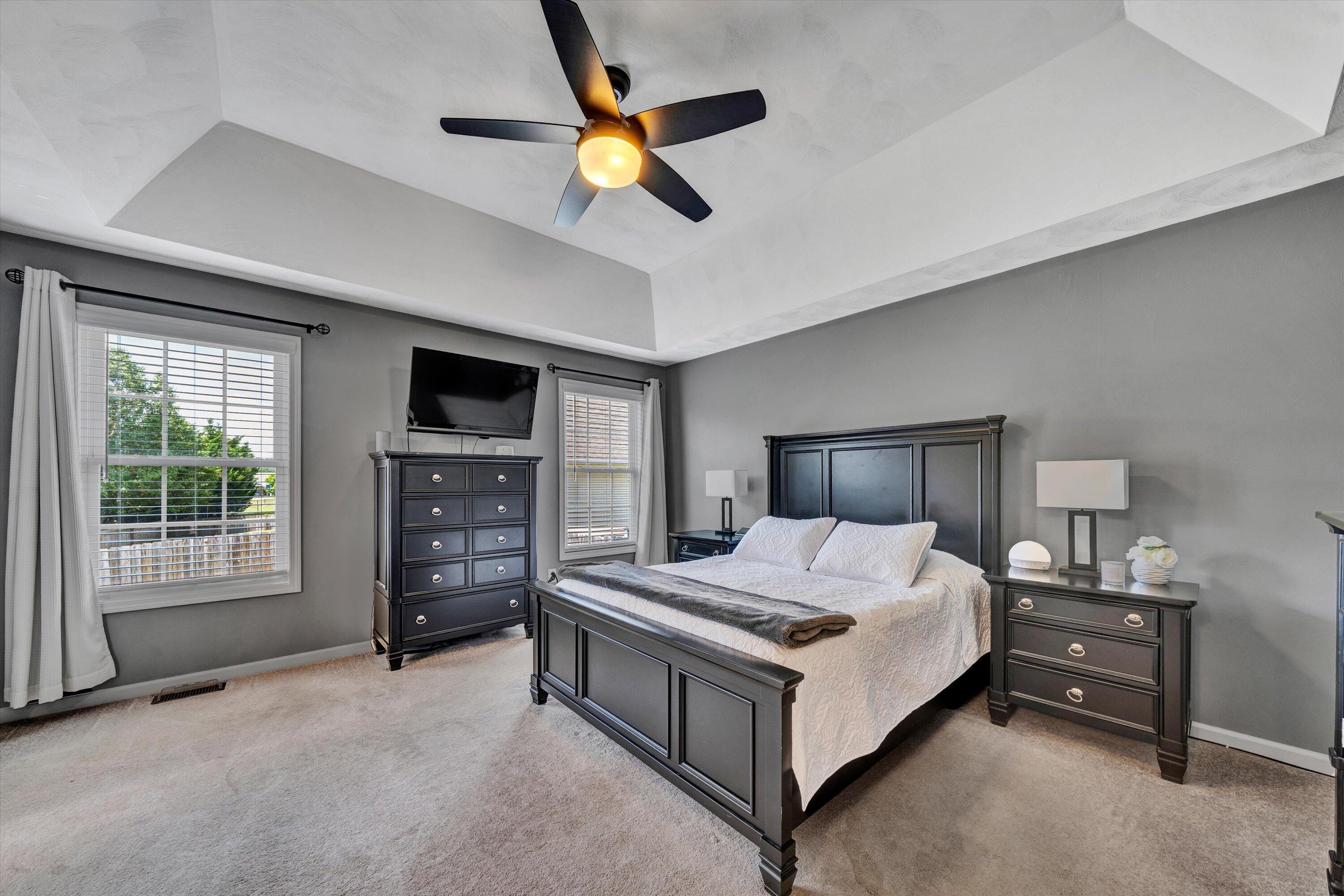 5617 Palmer Green CIR