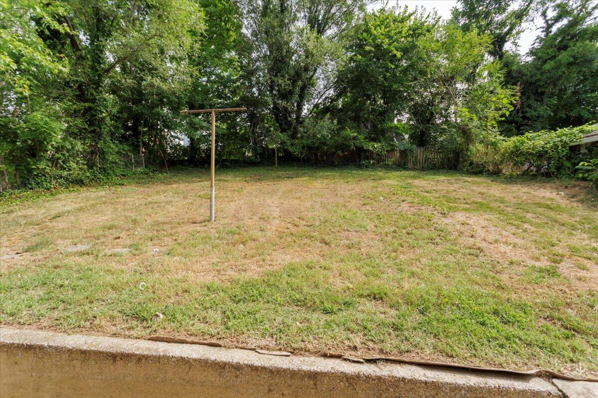 1242 Kerns AVE SW