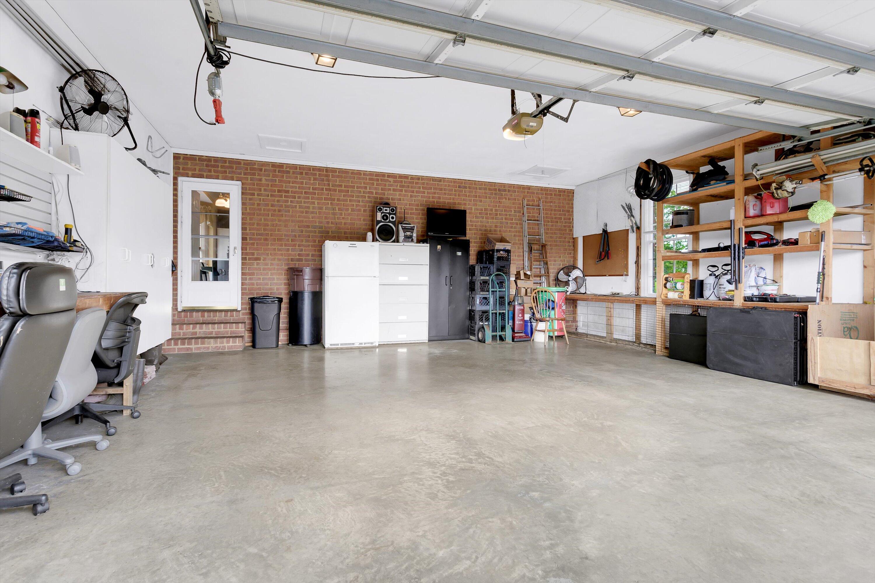 665 Plantation DR