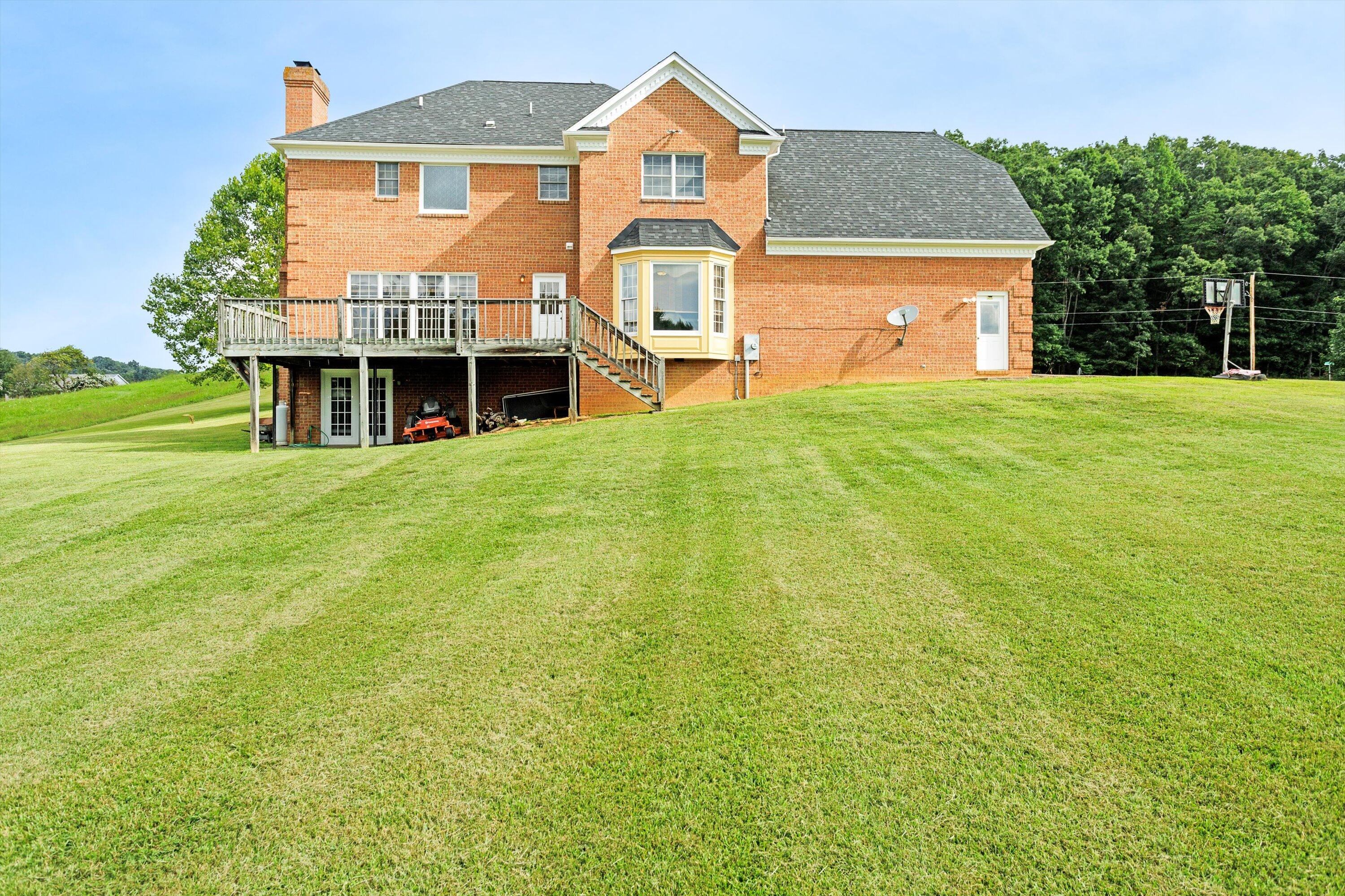 665 Plantation DR