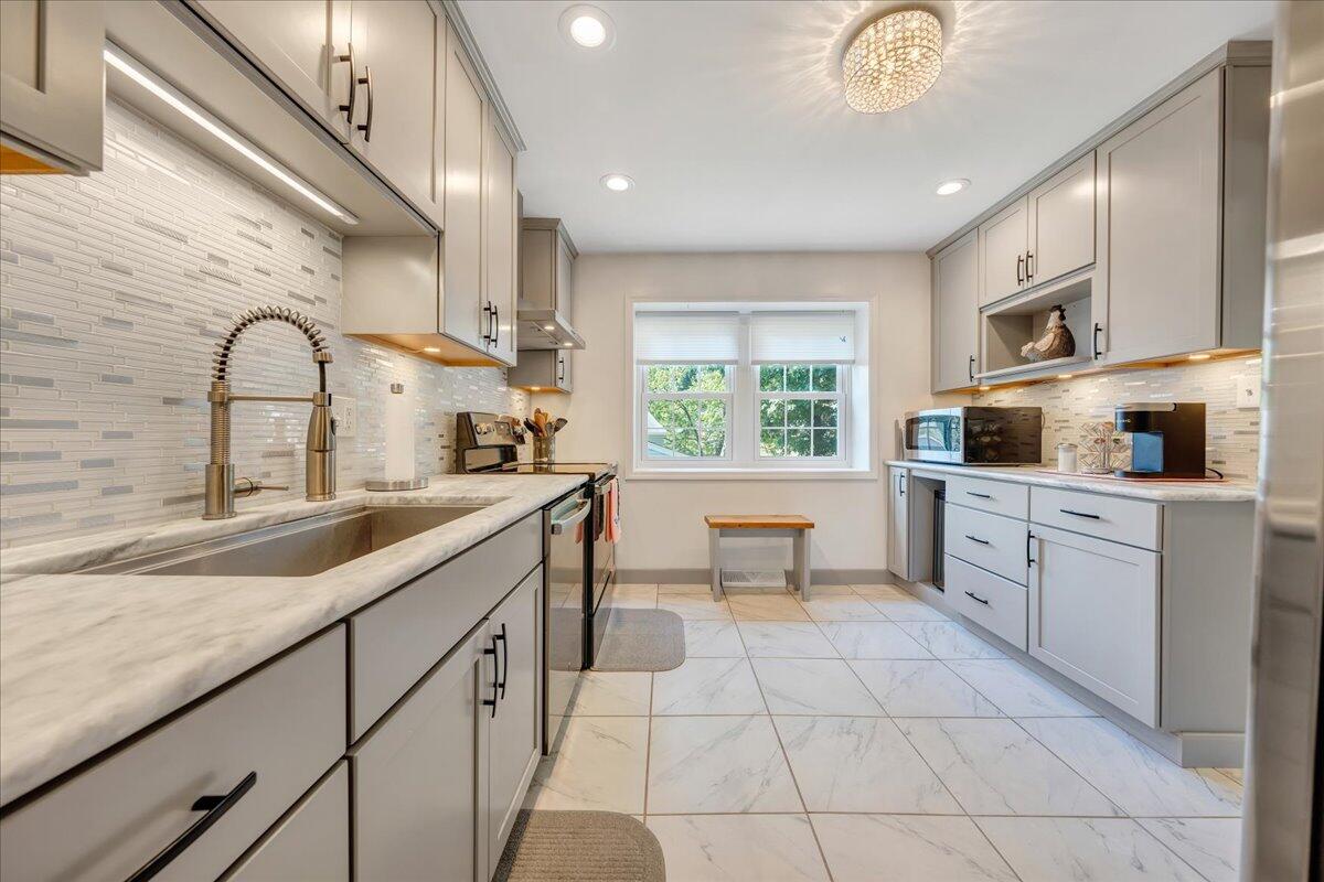 3968 Chaparral DR