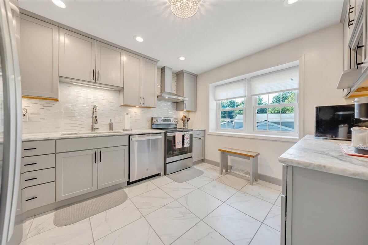 3968 Chaparral DR