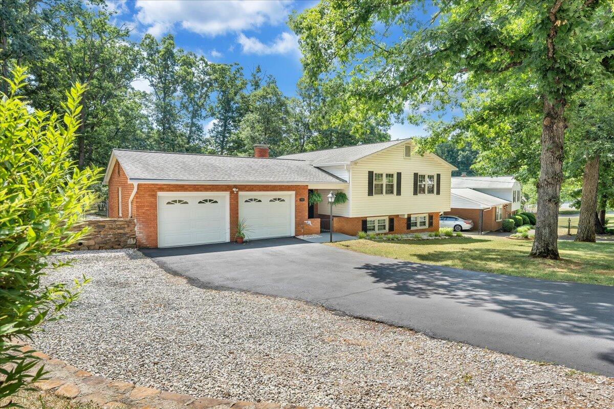 3968 Chaparral DR