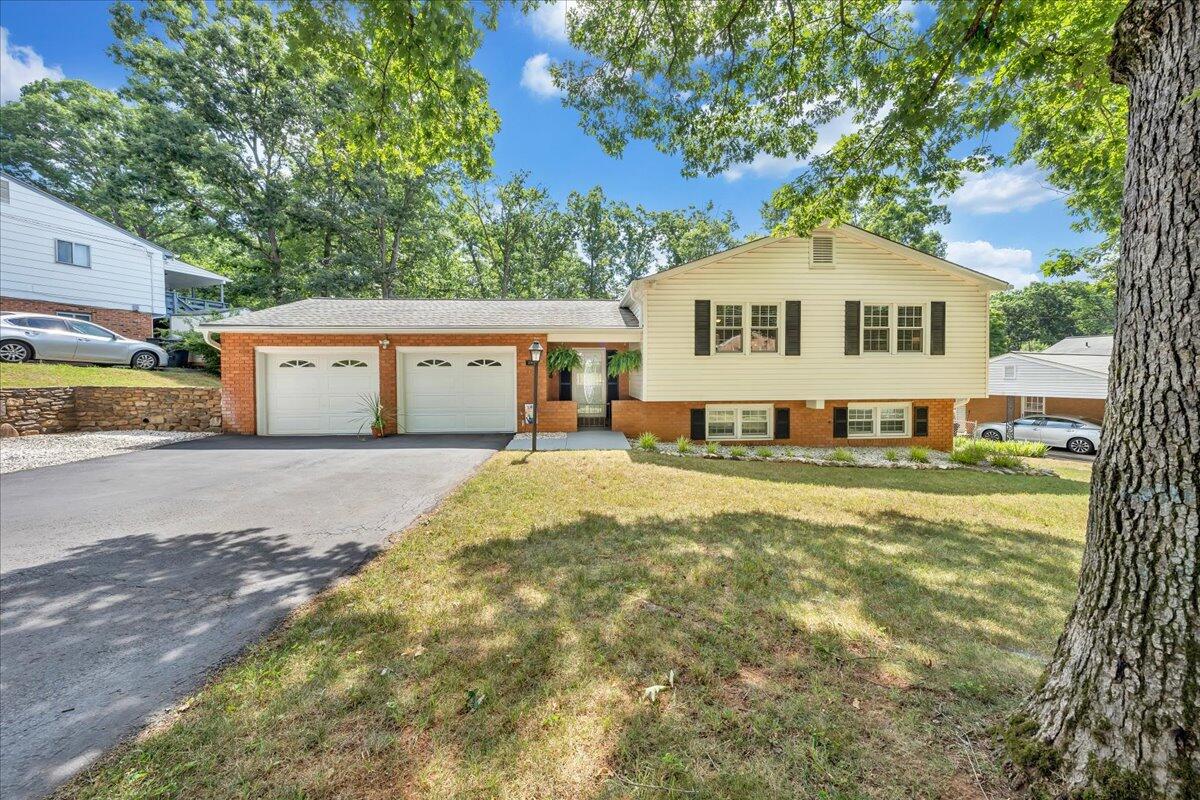 3968 Chaparral DR