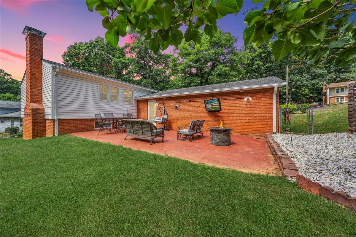 3968 Chaparral DR
