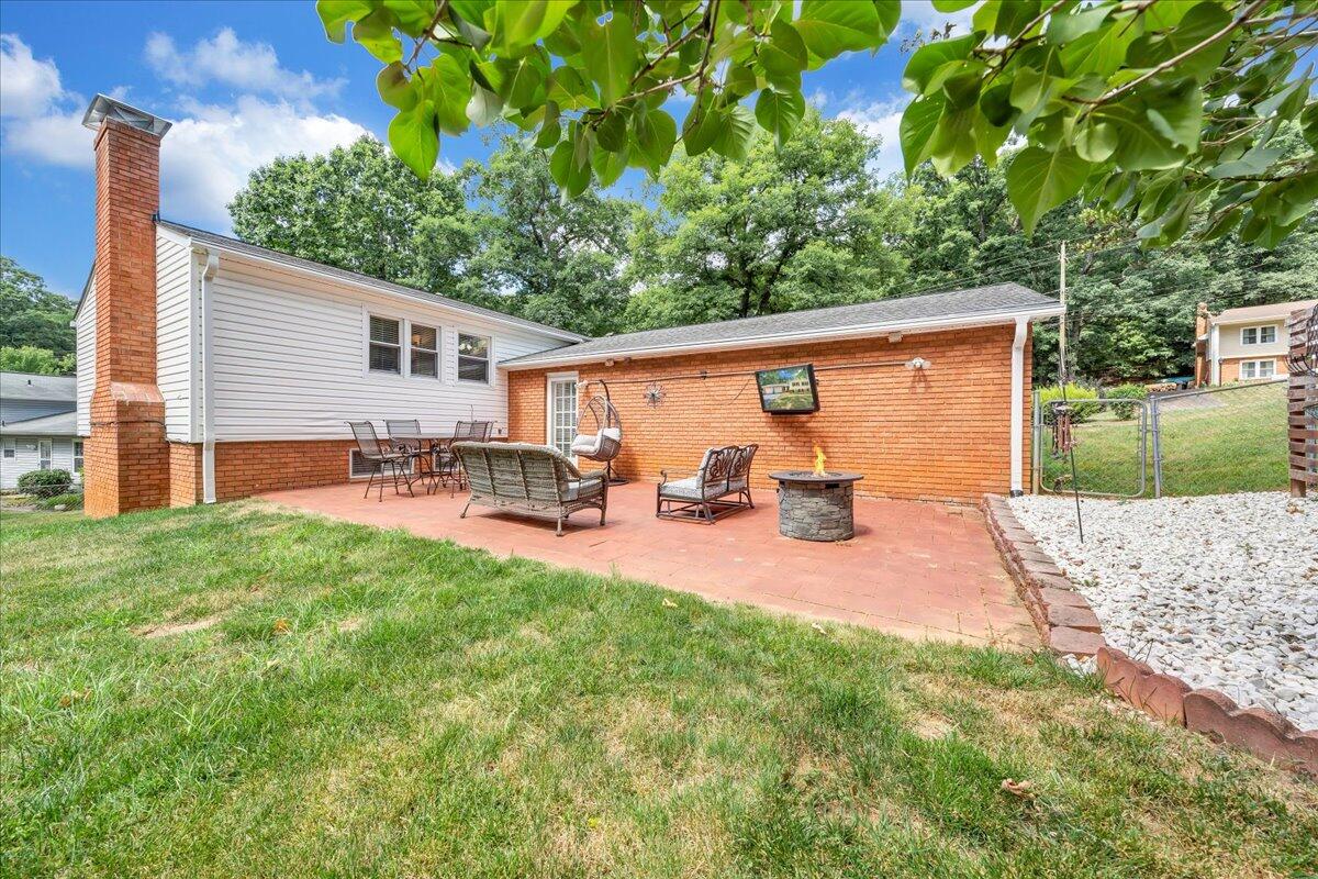 3968 Chaparral DR