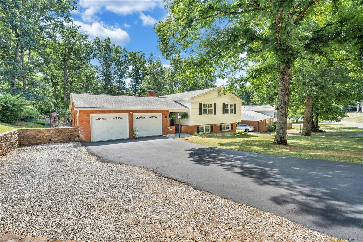 3968 Chaparral DR