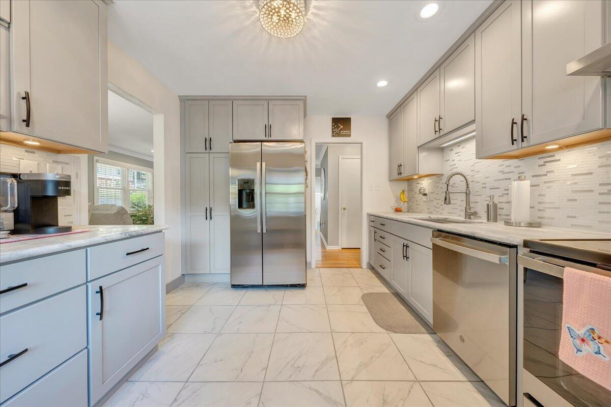 3968 Chaparral DR
