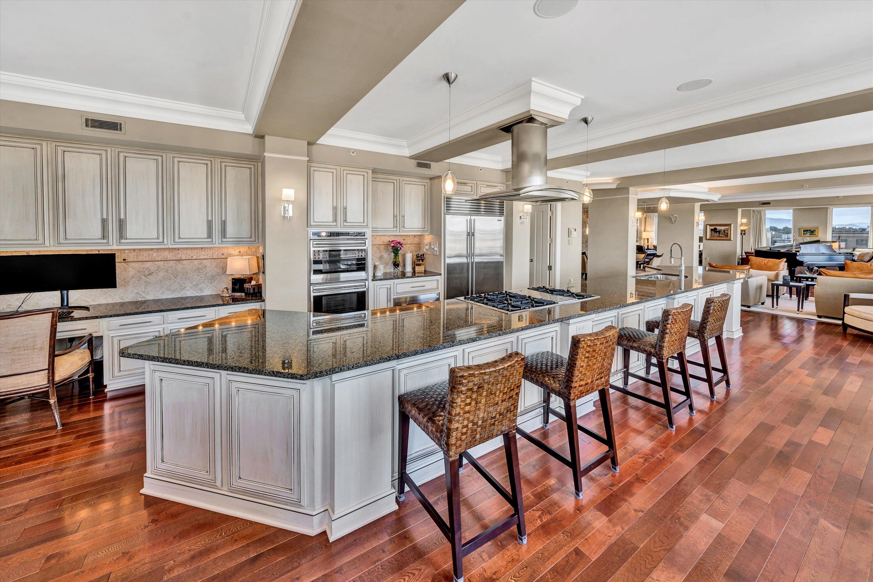 204 Jefferson ST SE Unit: 10