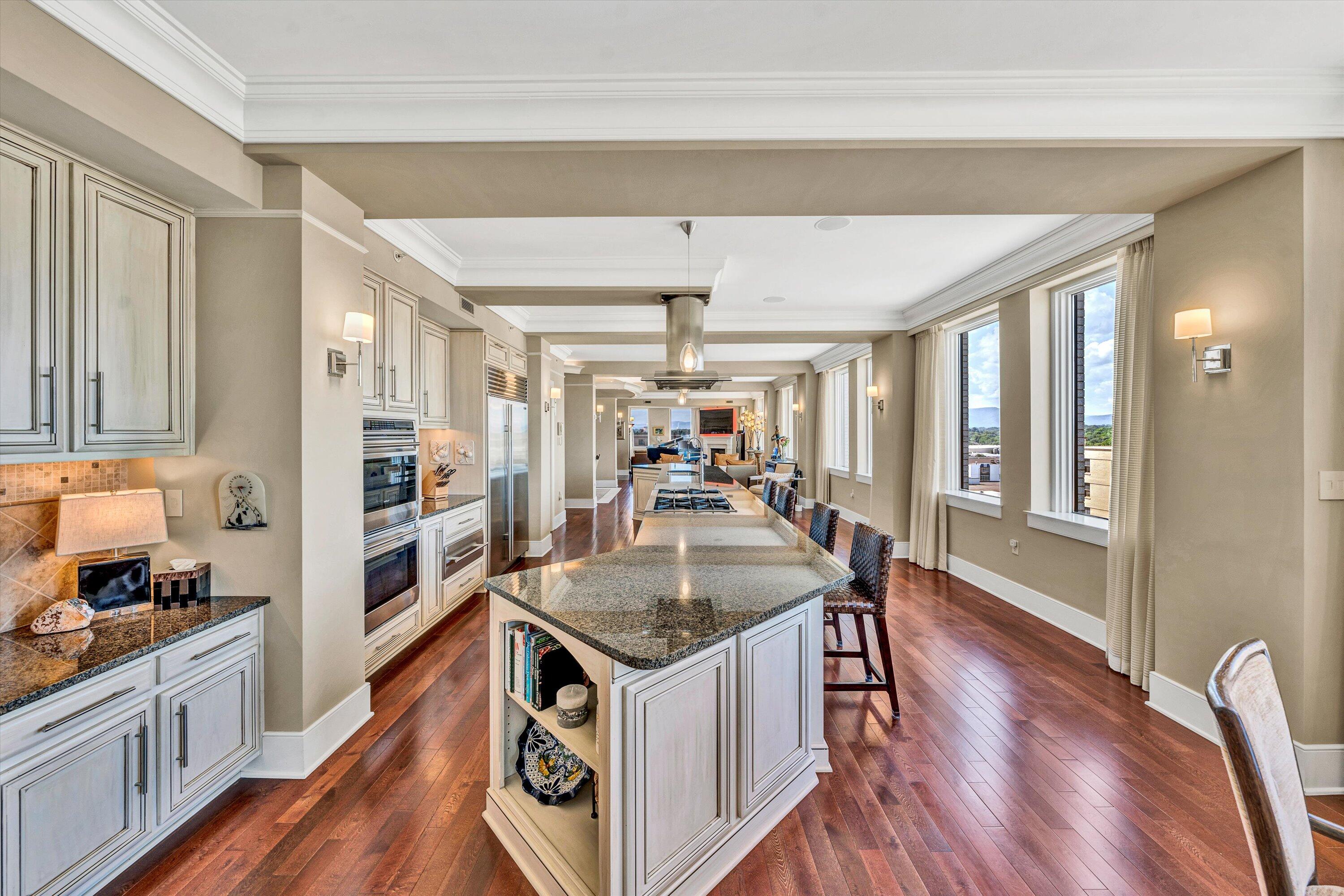 204 Jefferson ST SE Unit: 10