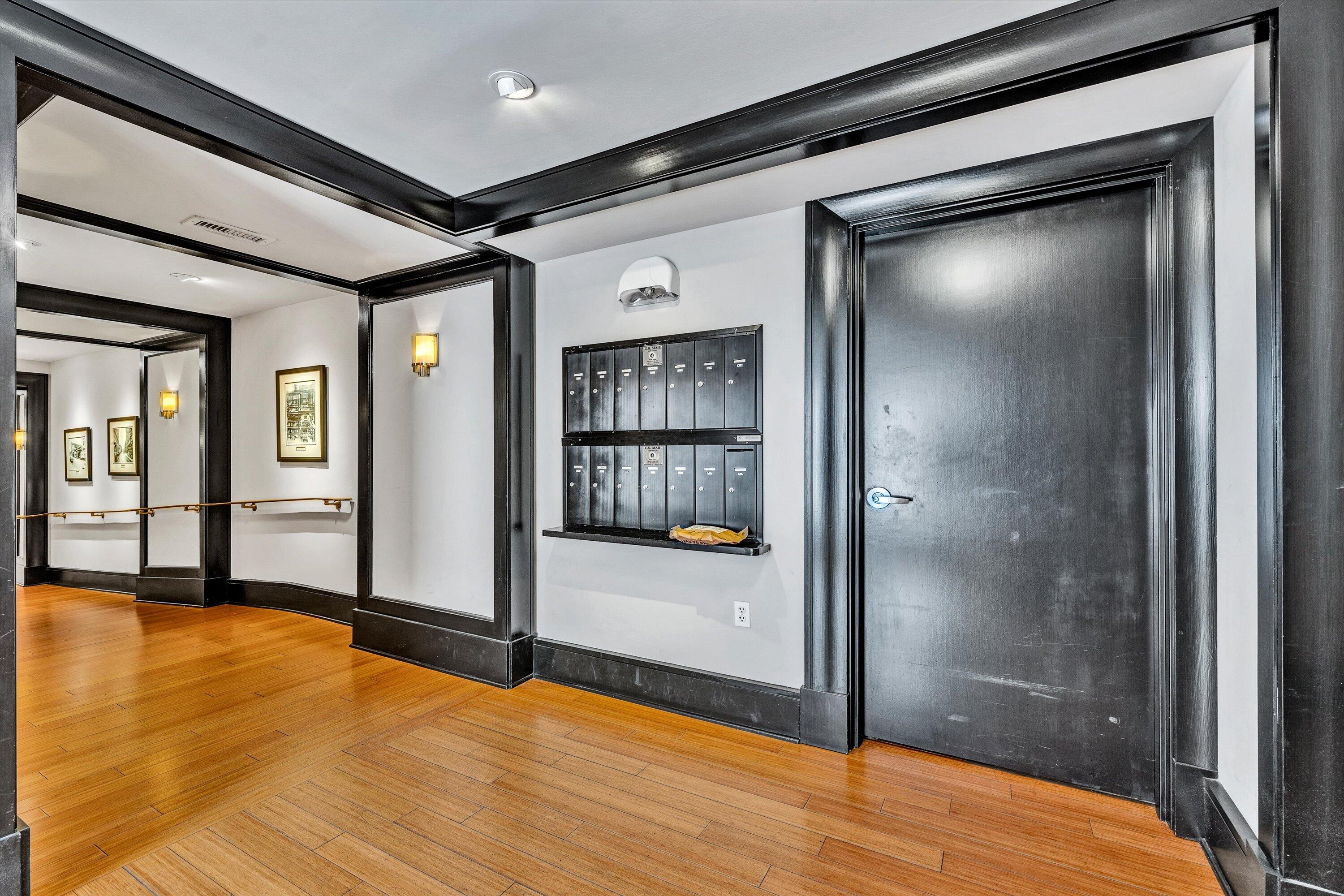 204 Jefferson ST SE Unit: 10