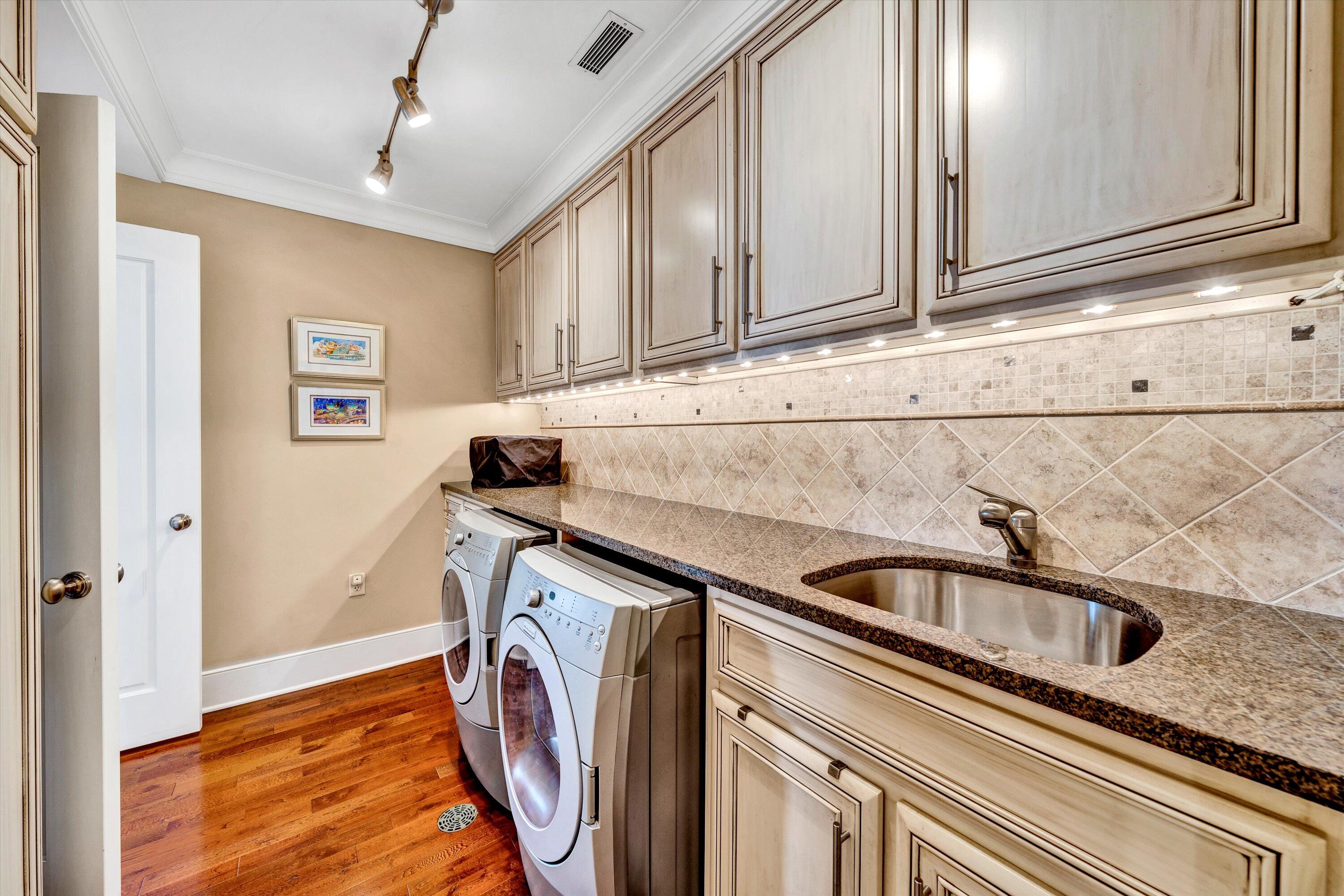 204 Jefferson ST SE Unit: 10